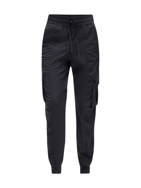 Dance Studio Relaxed-Fit Mid-Rise Cargo Jogger | Women's Joggers | lululemon | lululemon (CA)