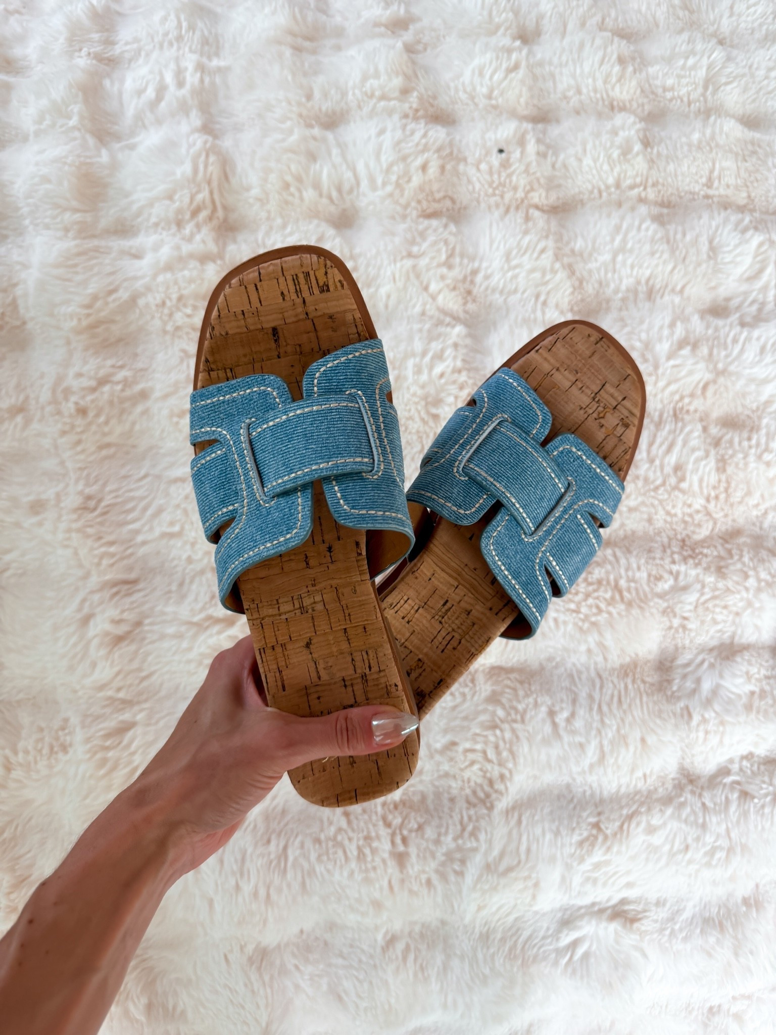 Denim sandals | summer sandals | comfy sandals

#LTKmomlife #LTKfitnessgoals #LTKootd