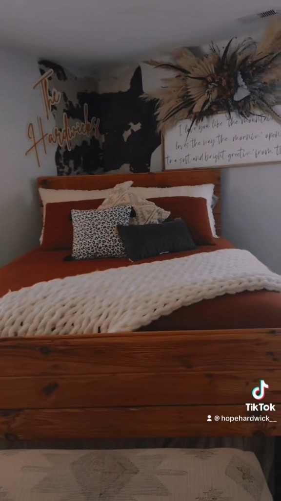 #westernhome #westernbedding #westernhomedecor #casaluna #target

#LTKFind #LTKhome #LTKunder50