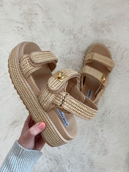 The cutest spring and summer dad sandals! Love the platform and the raffia!



#LTKshoecrush #LTKstyletip
