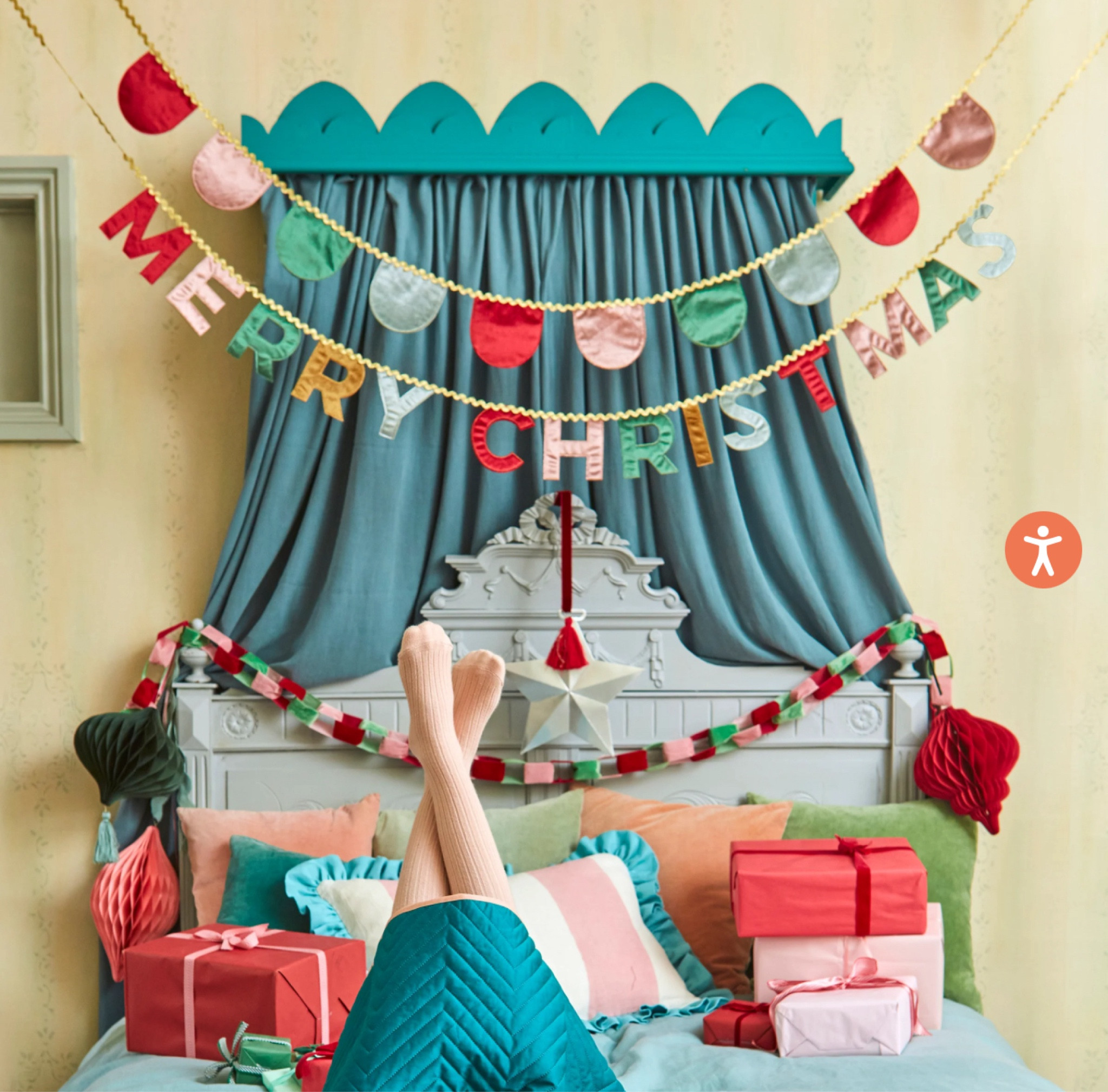 Velvet Christmas Garland #LTKParties

#LTKKids #LTKHome