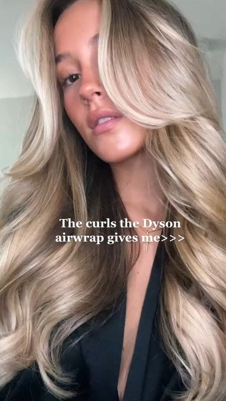 My favorite products to use with the Dyson airwrap!! 😽🫶🏼💇🏼‍♀️

#hair #hairstyle #dyson #dysonairwrap #curls #volume #blowout #balayage #extensions #blonde #hairproducts

#LTKbeauty