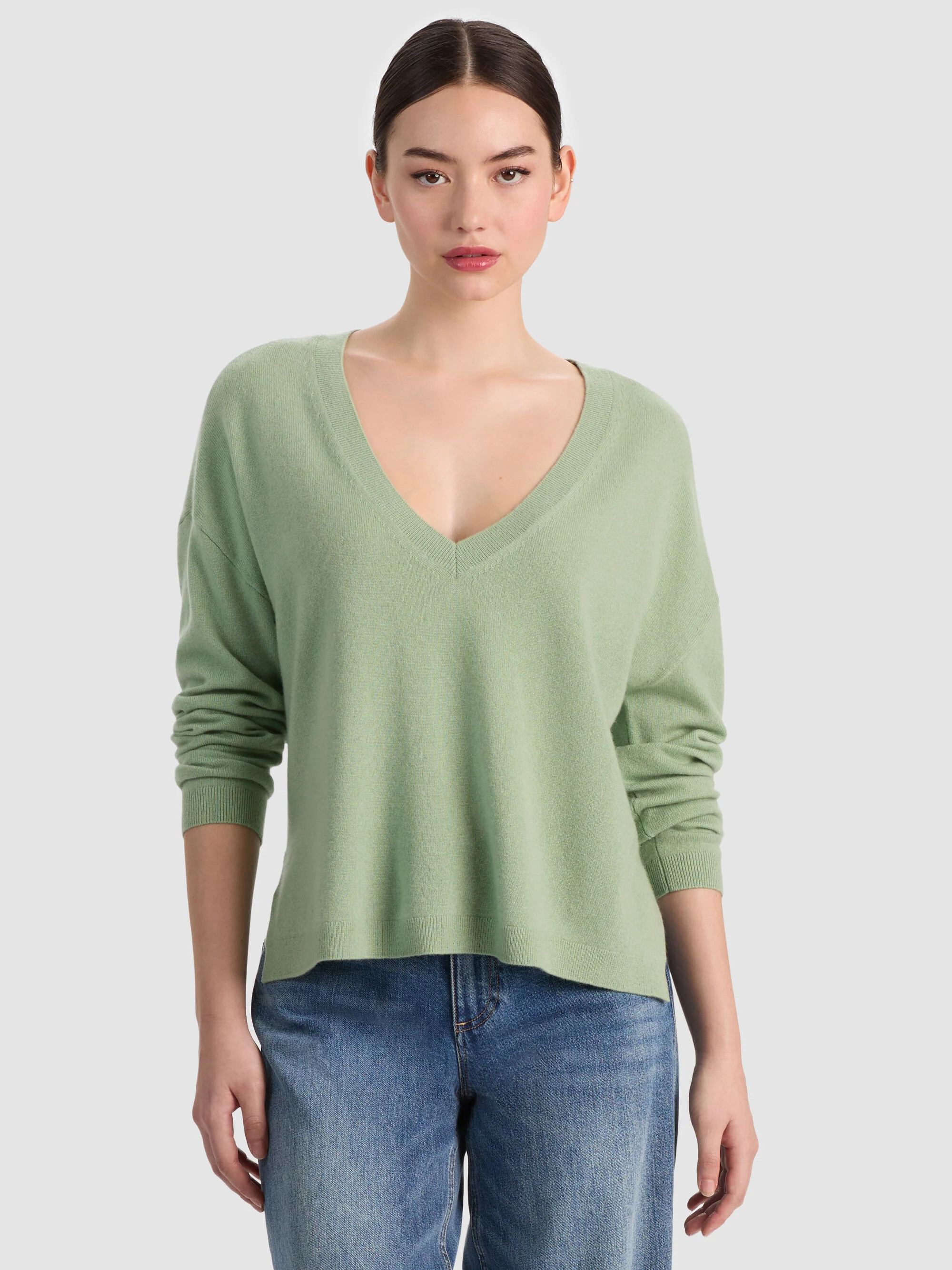 WILLIAMS CASHMERE PULLOVER | Alice + Olivia