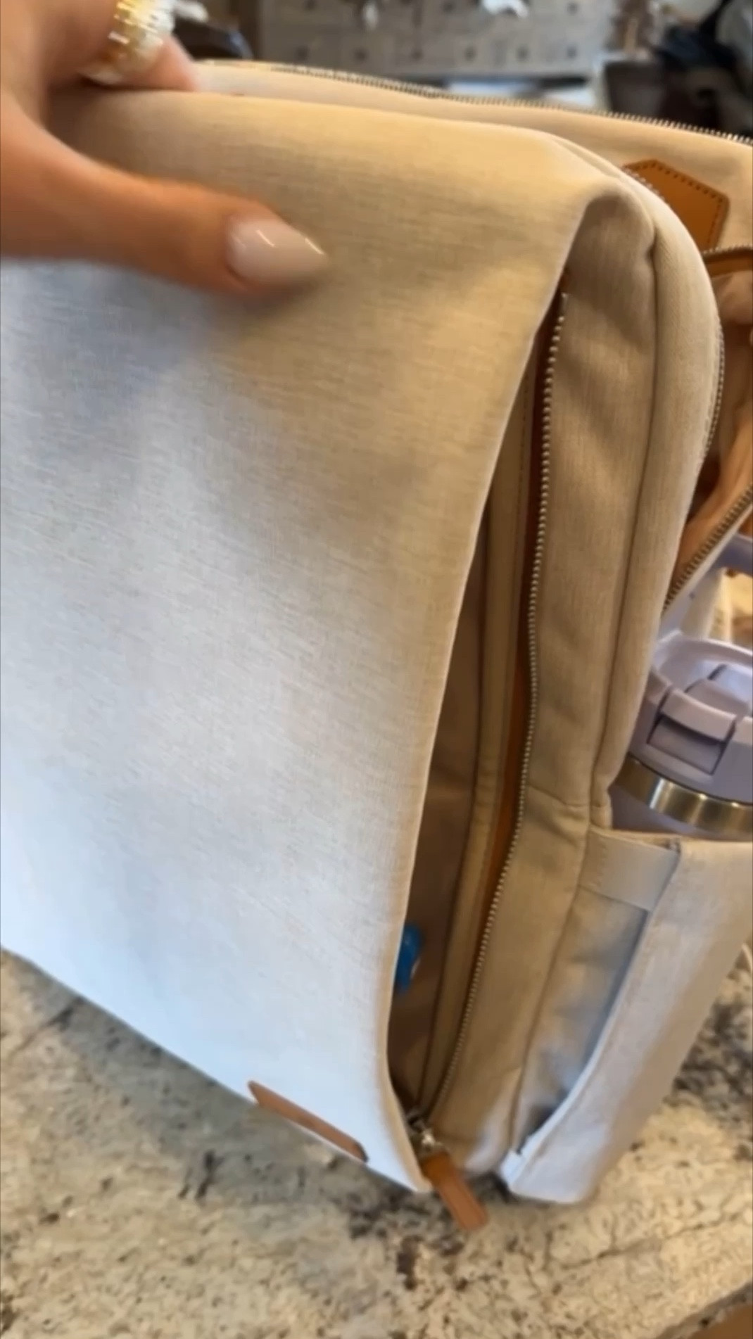 What’s in my diaper bag 

#LTKbaby #LTKfindsunder50 #LTKtravel