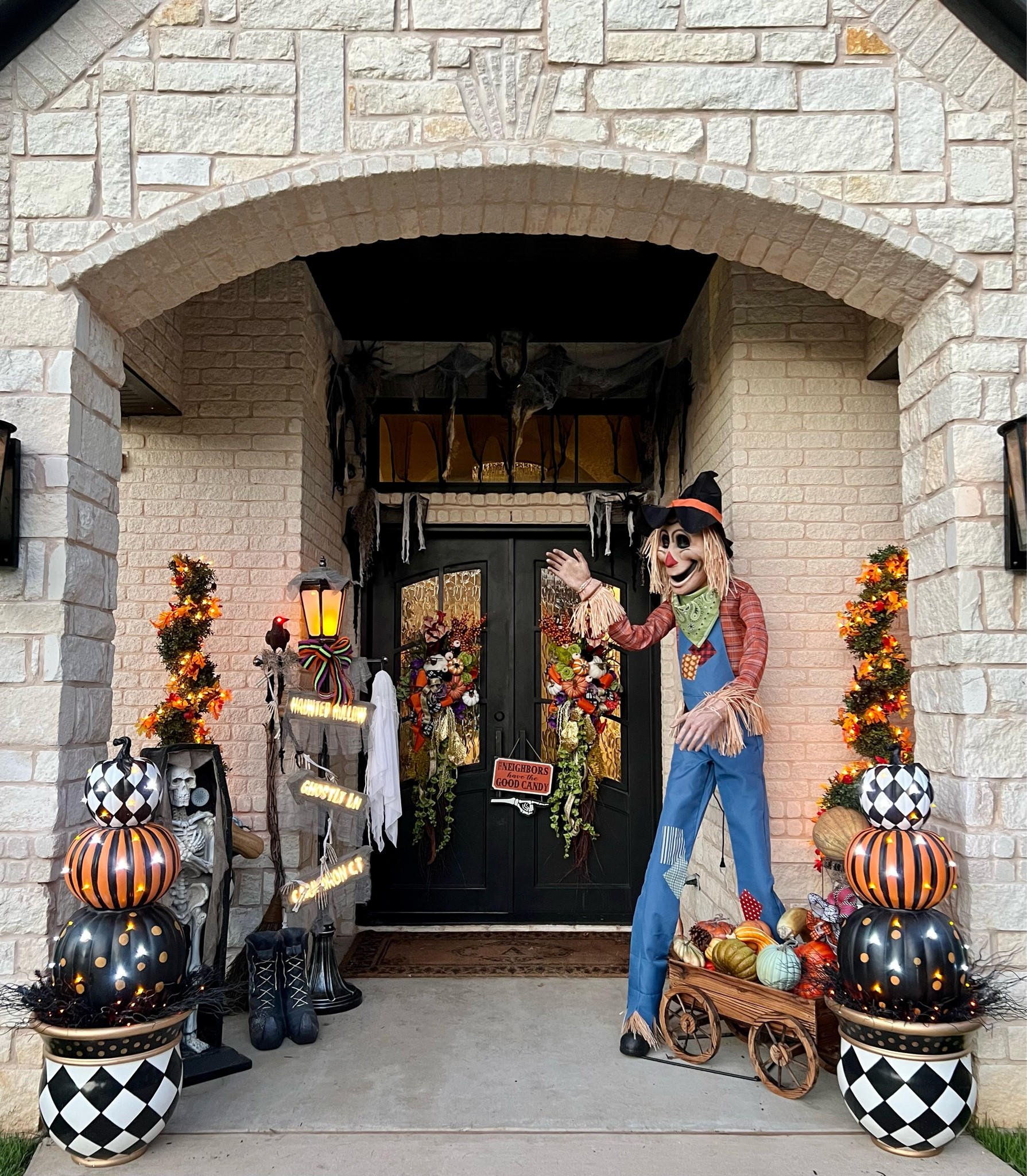 Falloween porch coming to life 

#LTKSeasonal