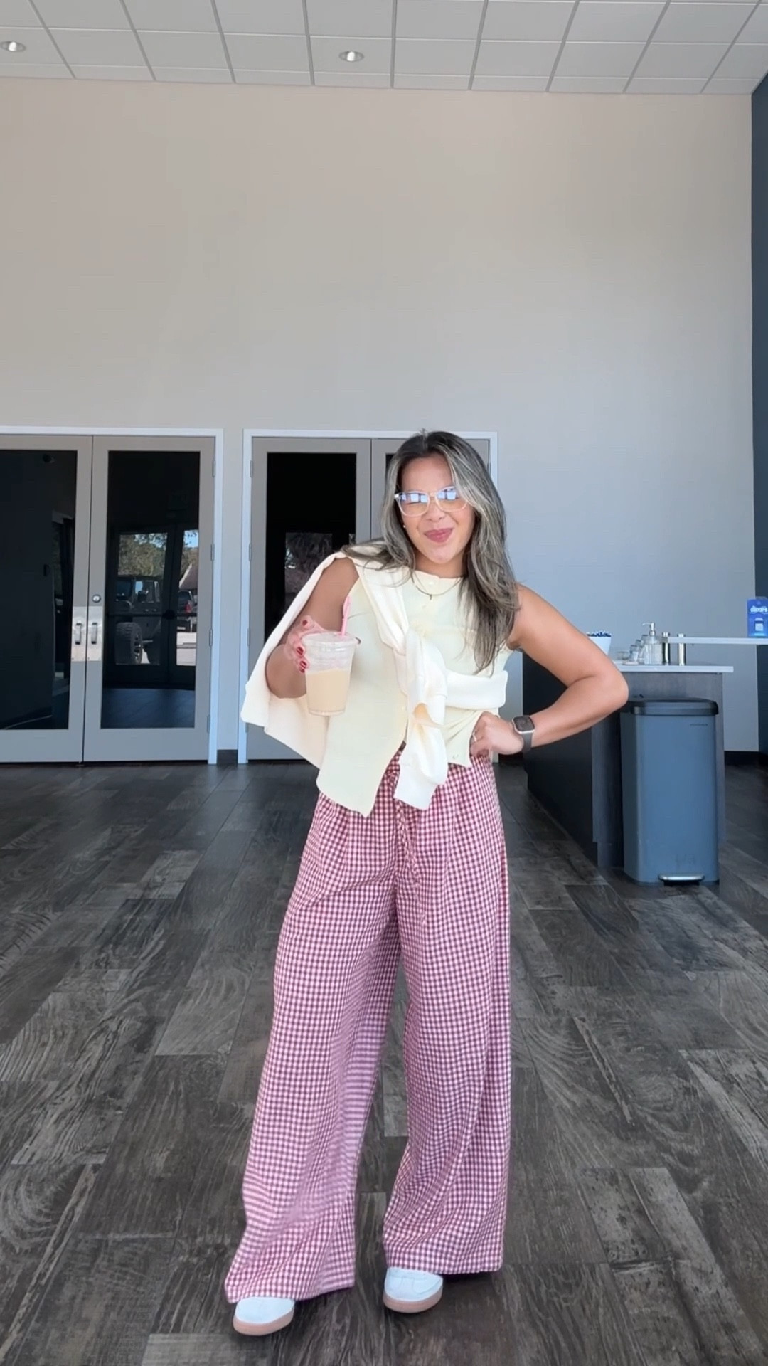 Today’s work OOTD. Loveee these wide leg gingham pants! They’re so flattering on. Doing a haul on a bunch of cute gingham tomorrow! Wearing a small in everything and a L in the sweatshirt! 

#LTKgrwm #LTKPetite #LTKootd