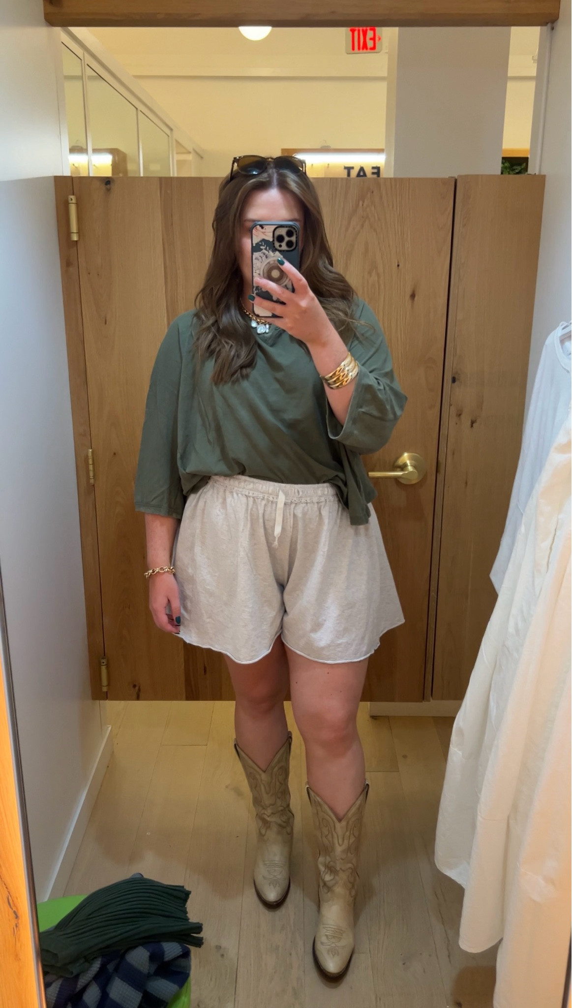 Comfy casual outfit! 

#LTKSeasonal #LTKMidsize #LTKStyleTip
