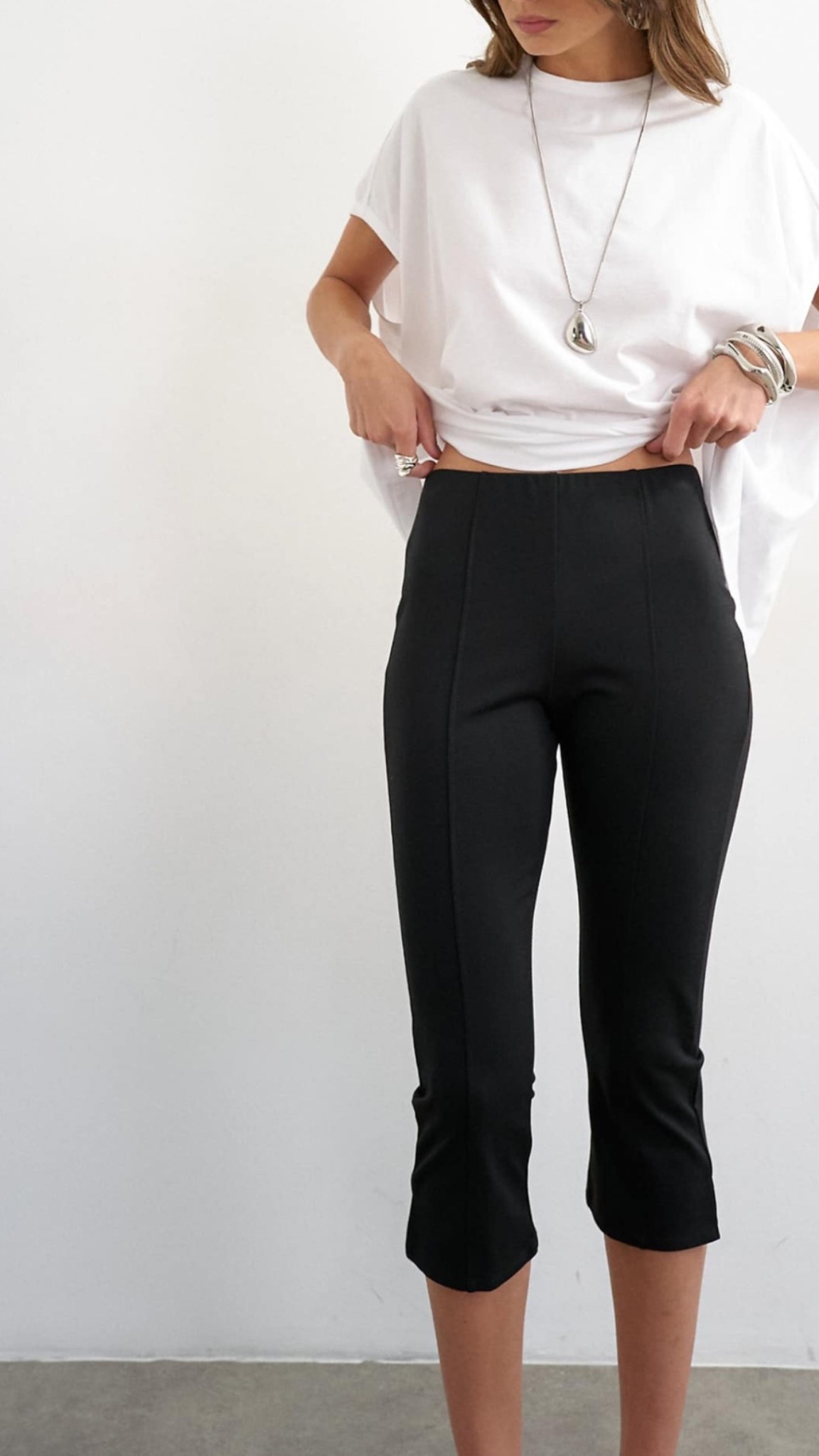 These Capri pants will take you right into the new season and they’re under £20!

#LTKuk #LTKautumn #LTKpetite
