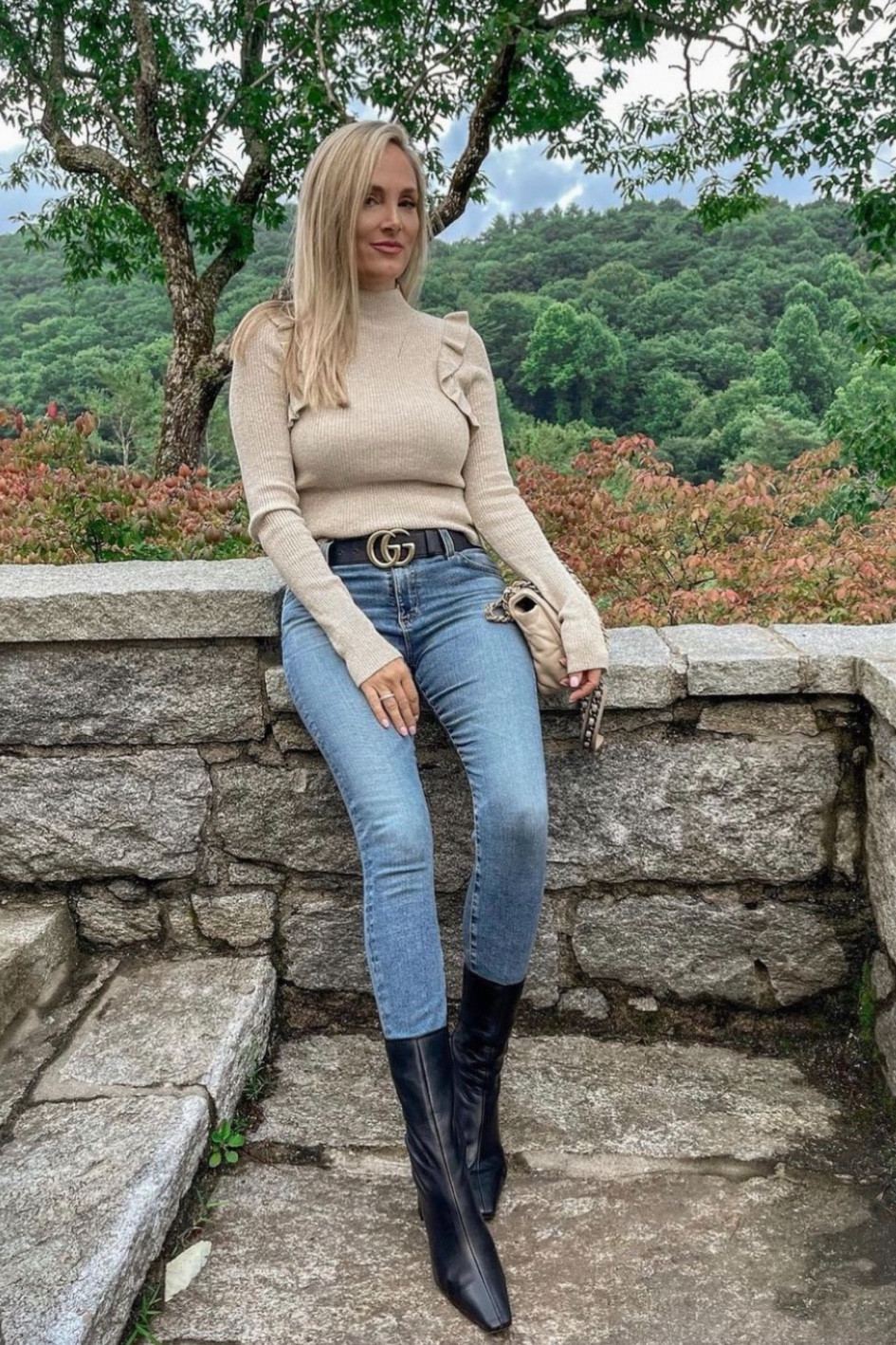 Thanksgiving outfit 
Sweater tts 

#LTKHoliday #LTKSeasonal #LTKCyberweek