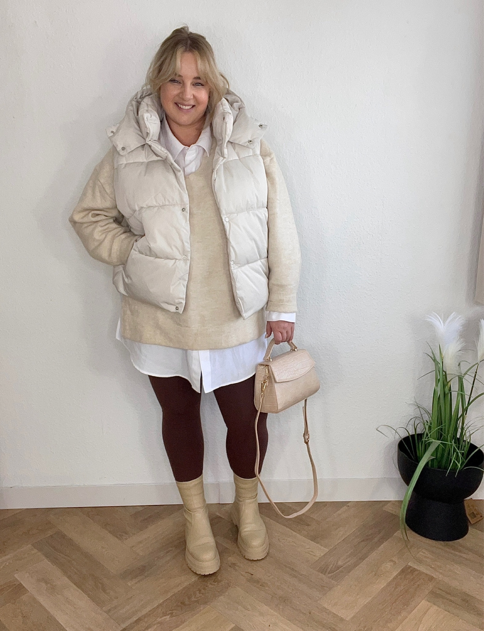 OOTD in Beige & Braun 🤎
Tasche: Zalando
Weste: Primark

#LTKeurope #LTKplussize #LTKstyletip