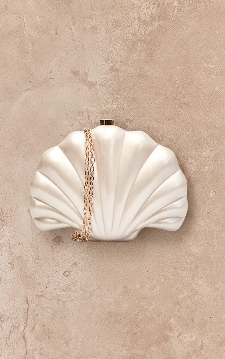 White Marble Shell Hard Clutch | PrettyLittleThing USA | PrettyLittleThing US