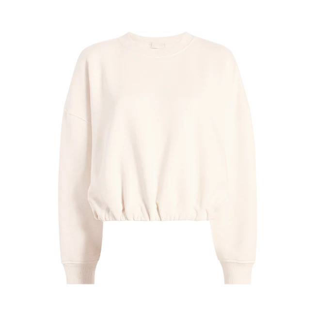 Breanna is 5’9” and wearing size M. | Nuuds US