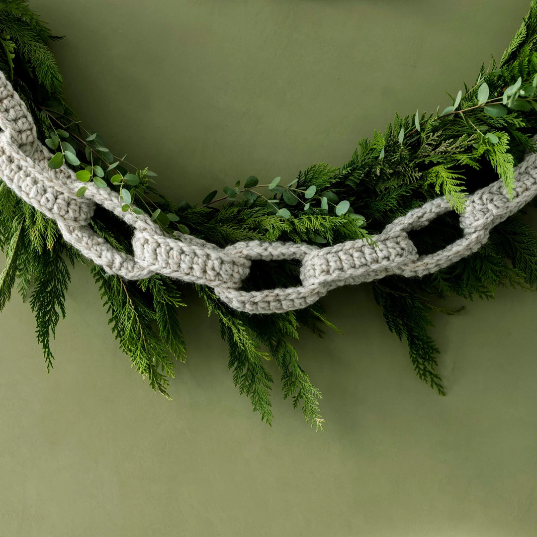 Amber Lewis Creator Collab Birchwood Cozy Crochet Garland - Etsy | Etsy (US)