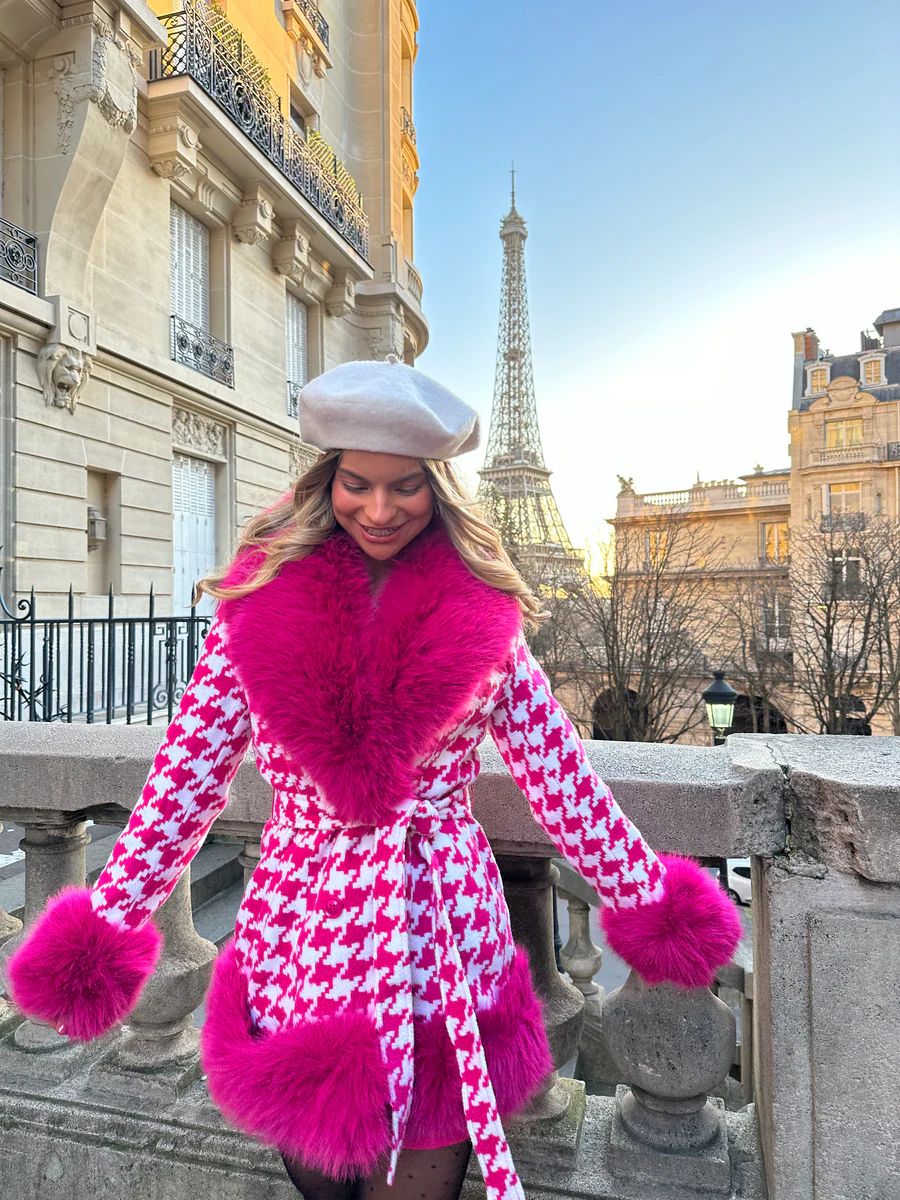 Bardot Pink Houndstooth Coat (preorder S and M ship date 1/18) | Ave + Liv Boutique