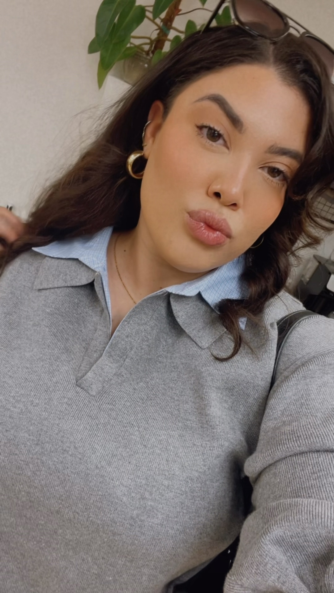 This top is so comfortable and cute. It’s all one top. I’m wearing a 1X. 

Fashion Nova top link:

https://www.fashionnova.com/products/clocked-in-poplin-collar-sweater-grey-combo

#LTKWorkwear #LTKFindsUnder50 #LTKMidsize
