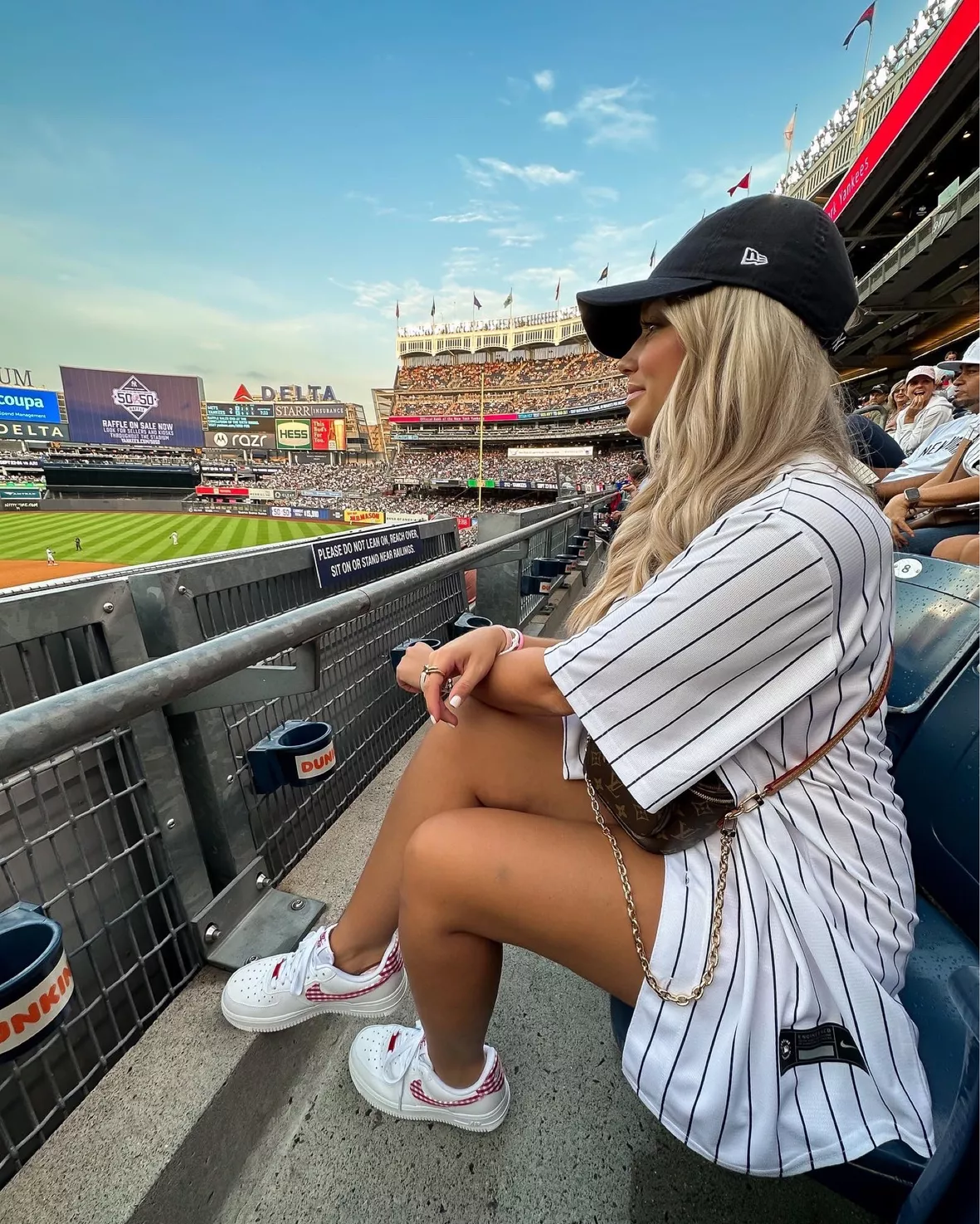 yankees game outfit
