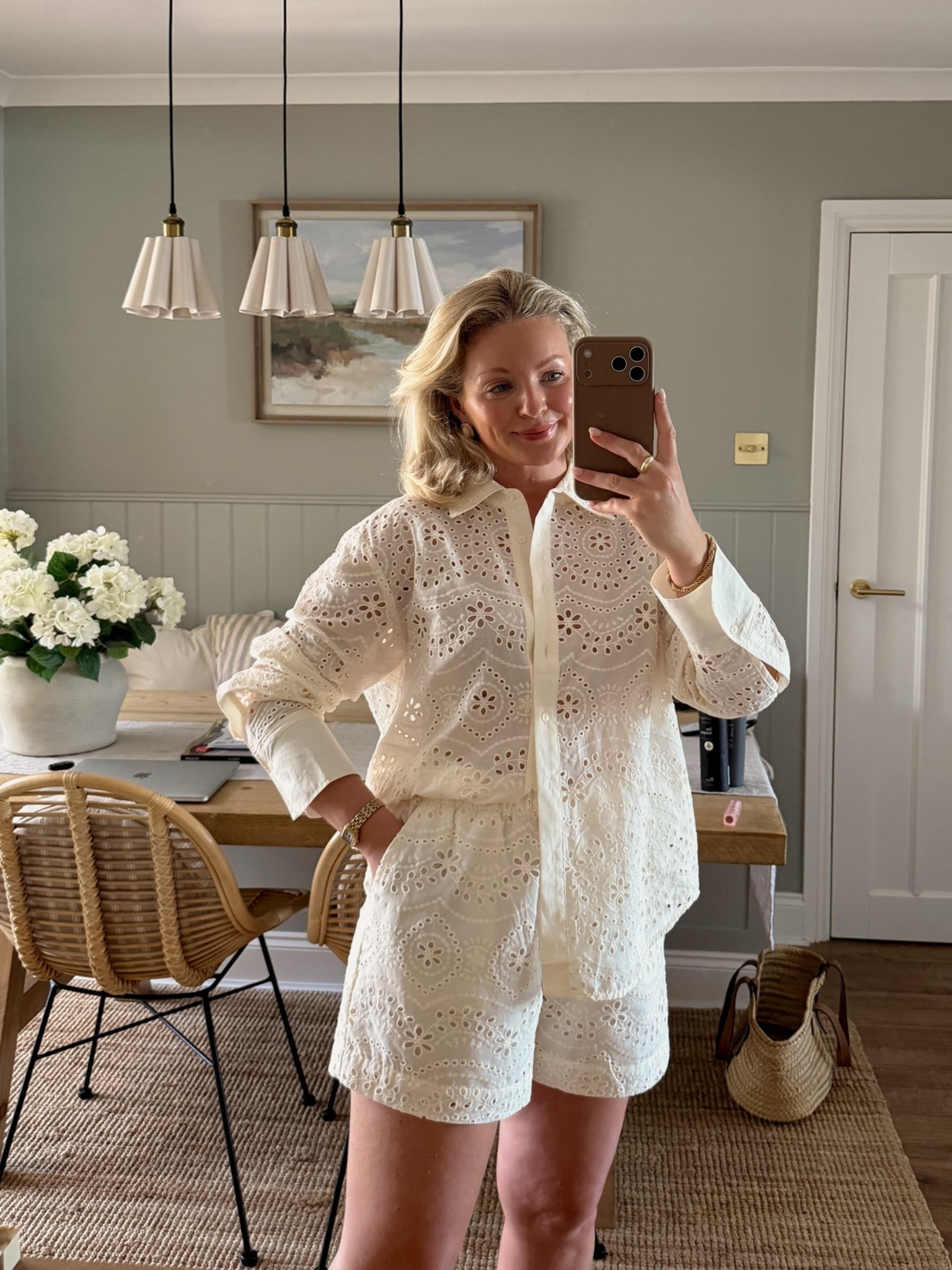 Cute little broderie set! Wearing size 10/M. From Mango