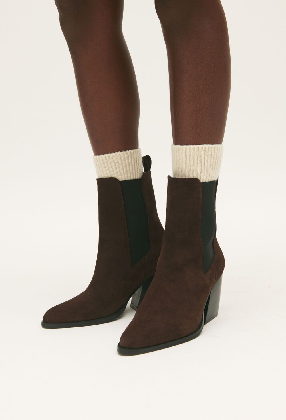 Schokoladenbraune Wildleder-Stiefeletten | Claudie DE | Claudie Pierlot (FR, DE, ES, UK)