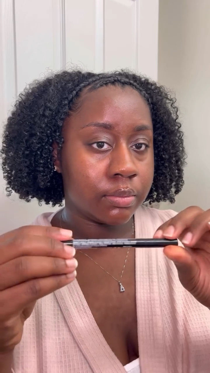 Embracing the pregnancy face 🥰😍💗

#Pregnancy #PregnancyJourney #MakeUpRoutine #PregnantWomen #PregnantMom #MomLife #GRWM #GetReadyWithMe #PregnancySymptoms  #Postpartum