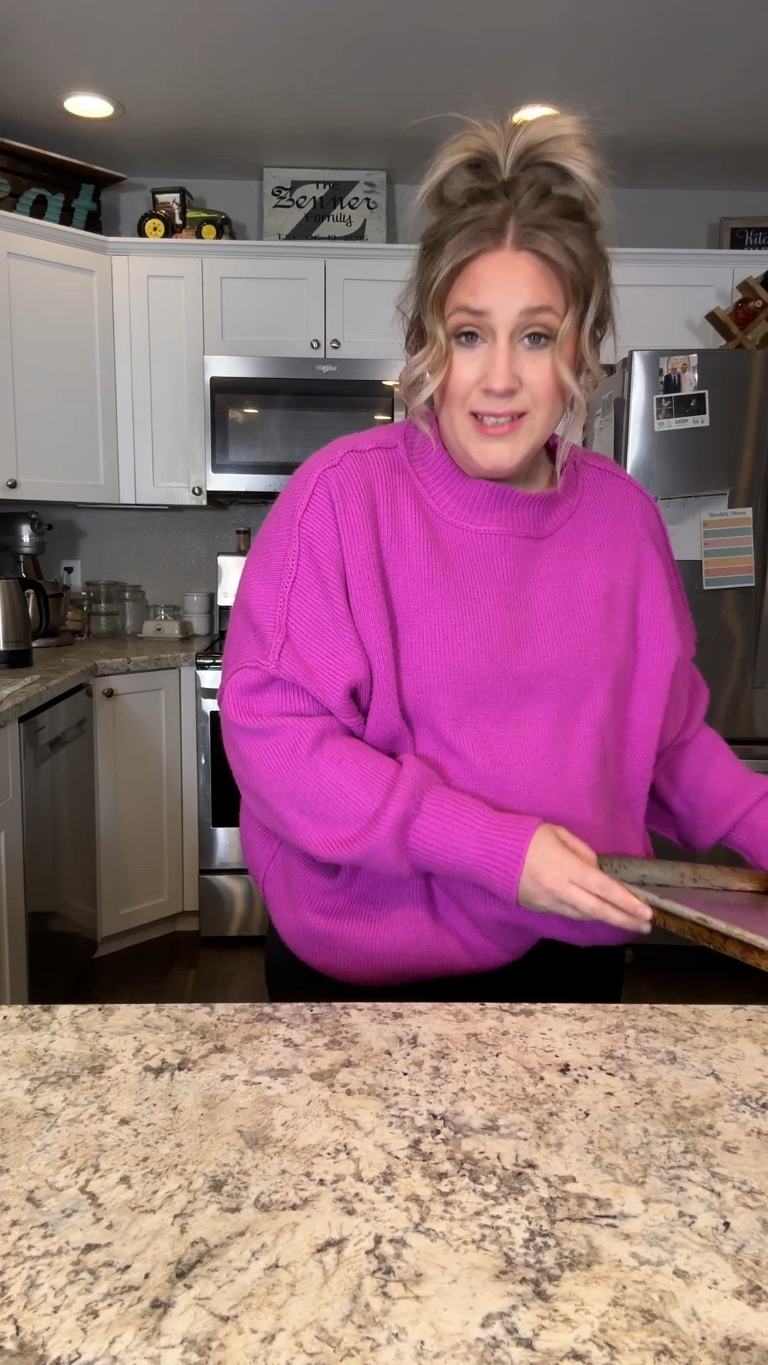 Super simple sheet pan dinner makes dinner time easy! 

Recipe: https://kaylazenner.com/easy-sheet-pan-kielbasa-and-tortellini-dinner/