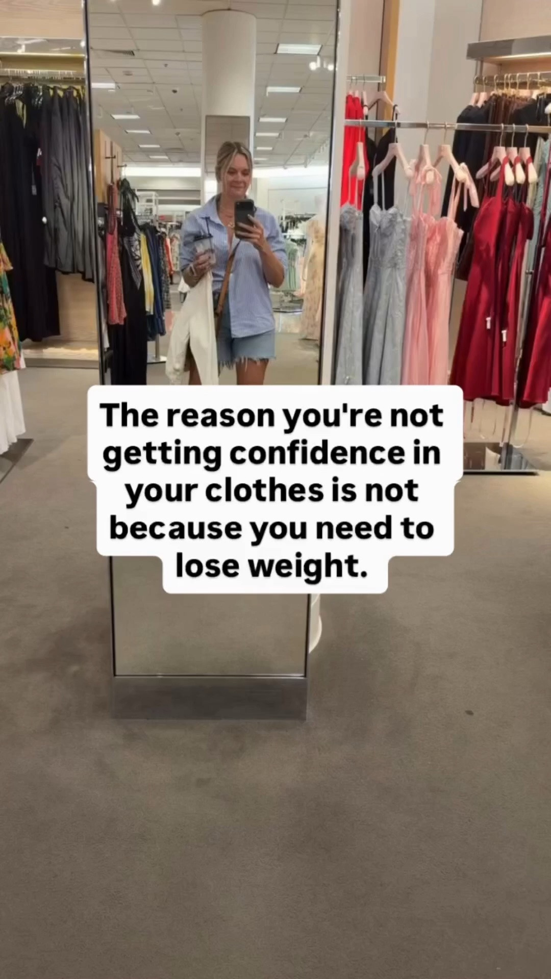 We see this with so many of our clients: they’re wearing clothes that are 1-2 sizes too big because they think it’s “”safer”” or more “”flattering”” to hide their body.

But here’s what’s actually happening: oversized clothes don’t hide anything—they just make you look larger and less polished than you are.

Why women wear the wrong size:

You’re still buying the size you wore 10 years ago (even though bodies change and so does sizing)

You think “”looser = more flattering”” (it doesn’t—fit and structure are what flatter)

You’re uncomfortable with how your actual size feels (because vanity sizing has messed with your head)

You’re trying to hide parts of your body (but drowning in fabric just creates shapelessness)

Here’s the truth: Clothes that actually fit your body—not too tight, not swimming on you—will ALWAYS look better, feel better, and make you more confident than wearing the “”safe”” bigger size.

Fit isn’t about the number on the tag. It’s about how the garment sits on YOUR body. A size 10 that fits perfectly looks infinitely better than a size 6 that pulls or a size 14 that bags.

What proper fit looks like:
✔️ Seams hit at your natural shoulder (not drooping down your arm)
✔️ Waistbands sit comfortably without gaping or digging
✔️ Sleeves end at your wrist bone (not halfway down your hand)
✔️ Pants hem at the right spot for your shoes and leg length
✔️ The fabric skims your body without clinging or pulling

Stop trying to disappear into your clothes. Wear the size that fits, and watch your confidence skyrocket. 💪

✨ Follow for more honest styling truth