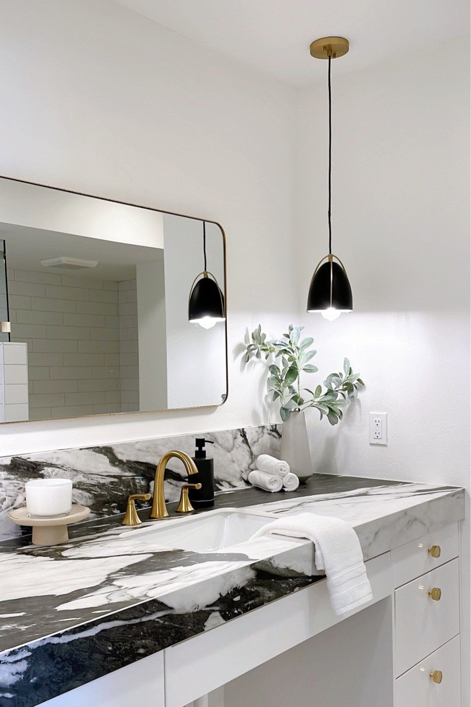 Bathroom styling ✨

#LTKstyletip #LTKhome #LTKsalealert