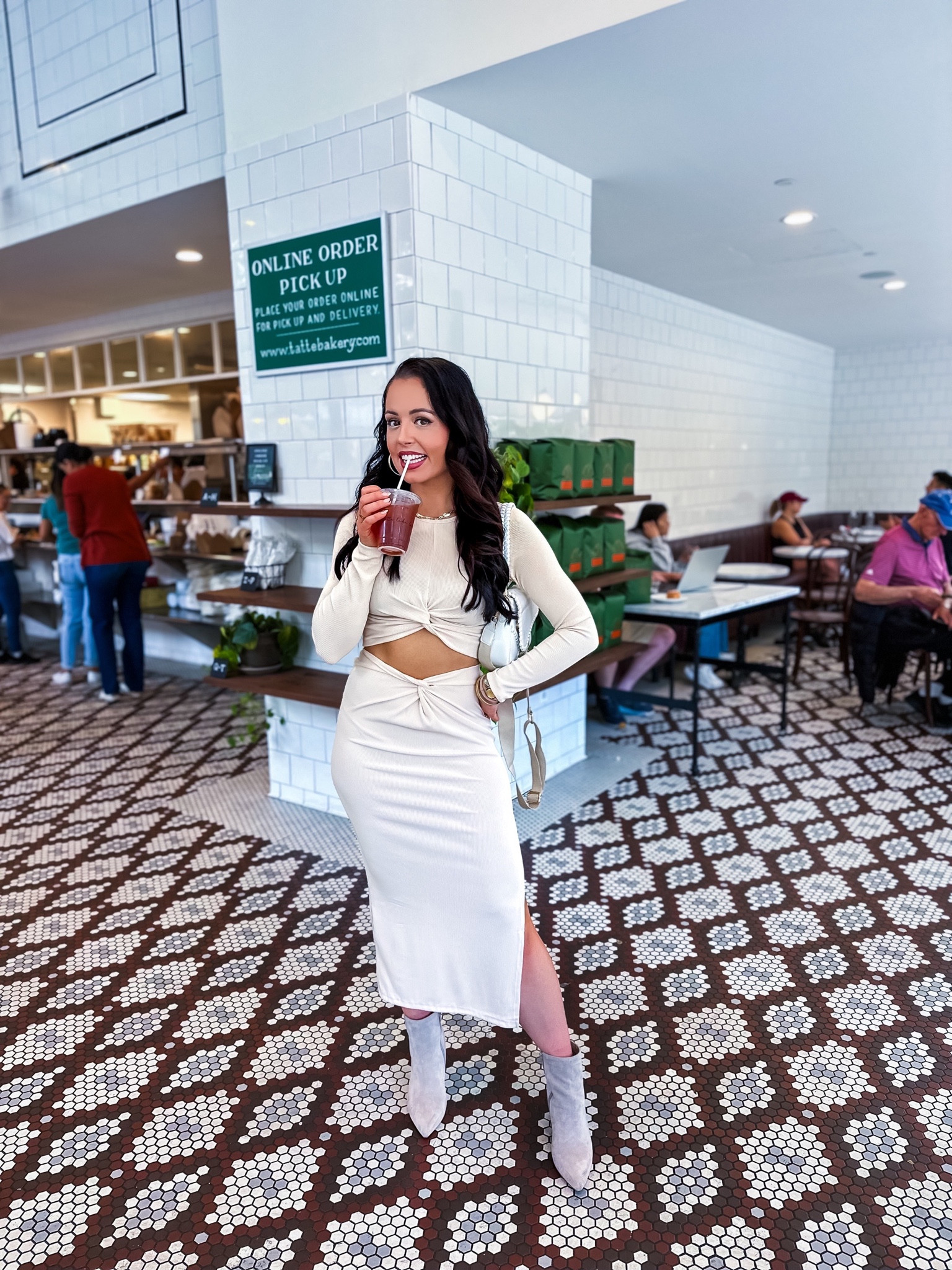 Under $30 amazon two piece set (small, 5 colors), under $20 amazon saddlebag purse (multiple colors), rayban aviators, $40 target suede booties (tts)— a perfect fall or thanksgiving outfit! Ships prime #founditonamazon

#LTKsalealert #LTKfindsunder50 #LTKCyberWeek