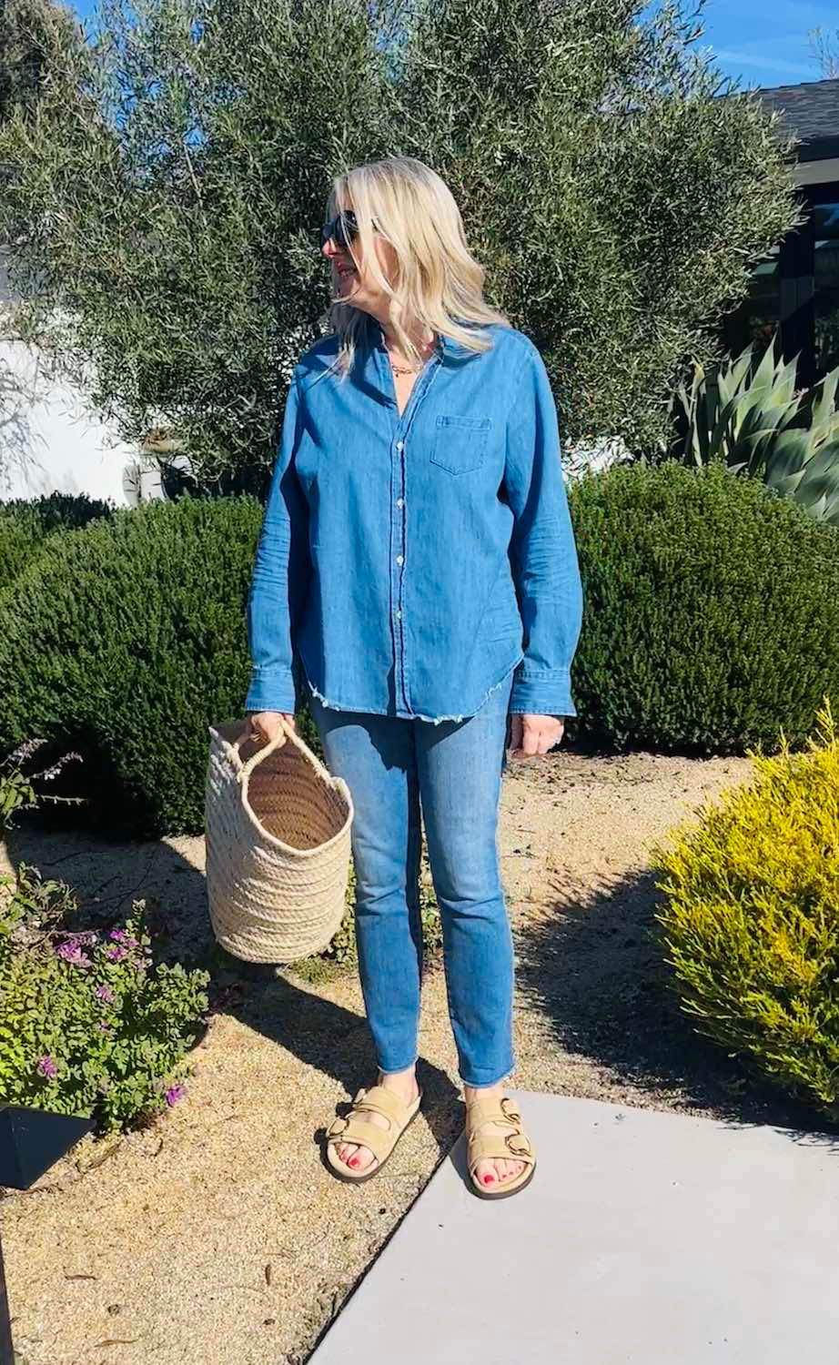 I really love the new ruffled collar edition of the famous Eileen denim shirt! Super cute with the little ruffle on the collar.
 It looks great untucked with the Derry Illusion pull-on jean which I want to live in. They are a straight fit and so flattering. The 2013 wash is the prettiest blue. #frankandeileenpartner #wearloverepeat @frankandeileen 

   

 

#LTKOver40 #LTKStyleTip