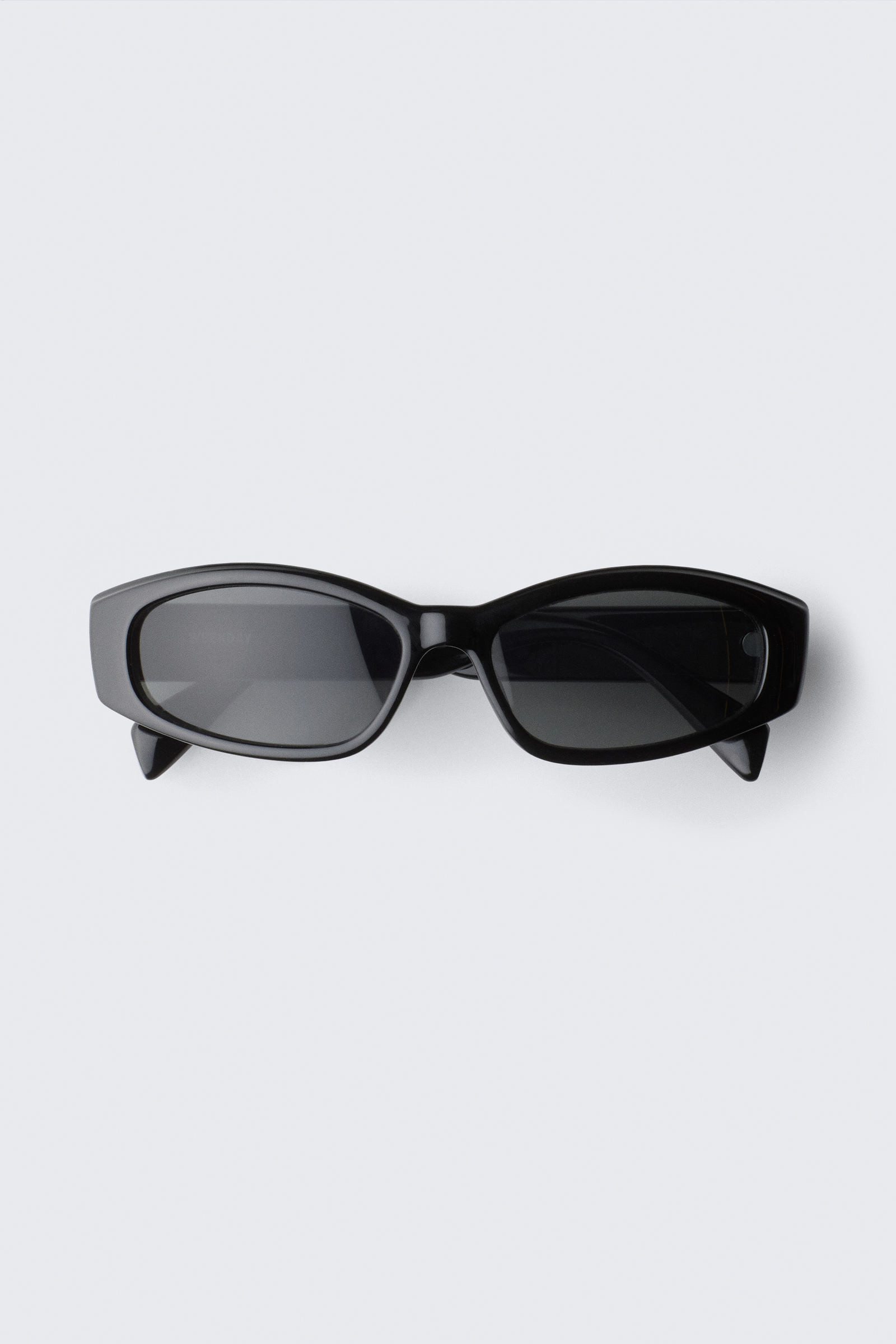 Slide Sunglasses | Weekday