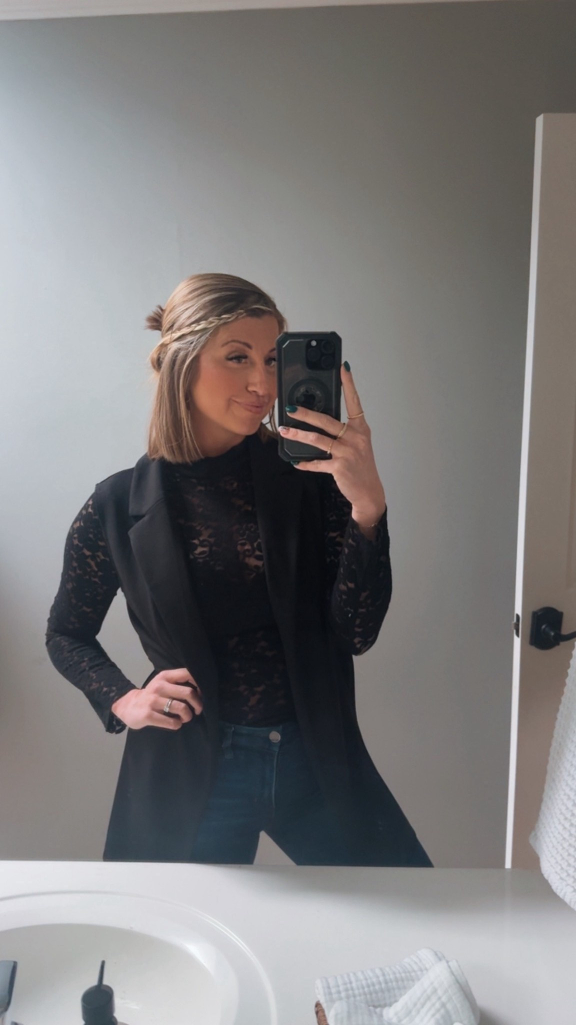 Black is my favorite color 🖤

#LTKGiftGuide #LTKHoliday #LTKdayinmylife