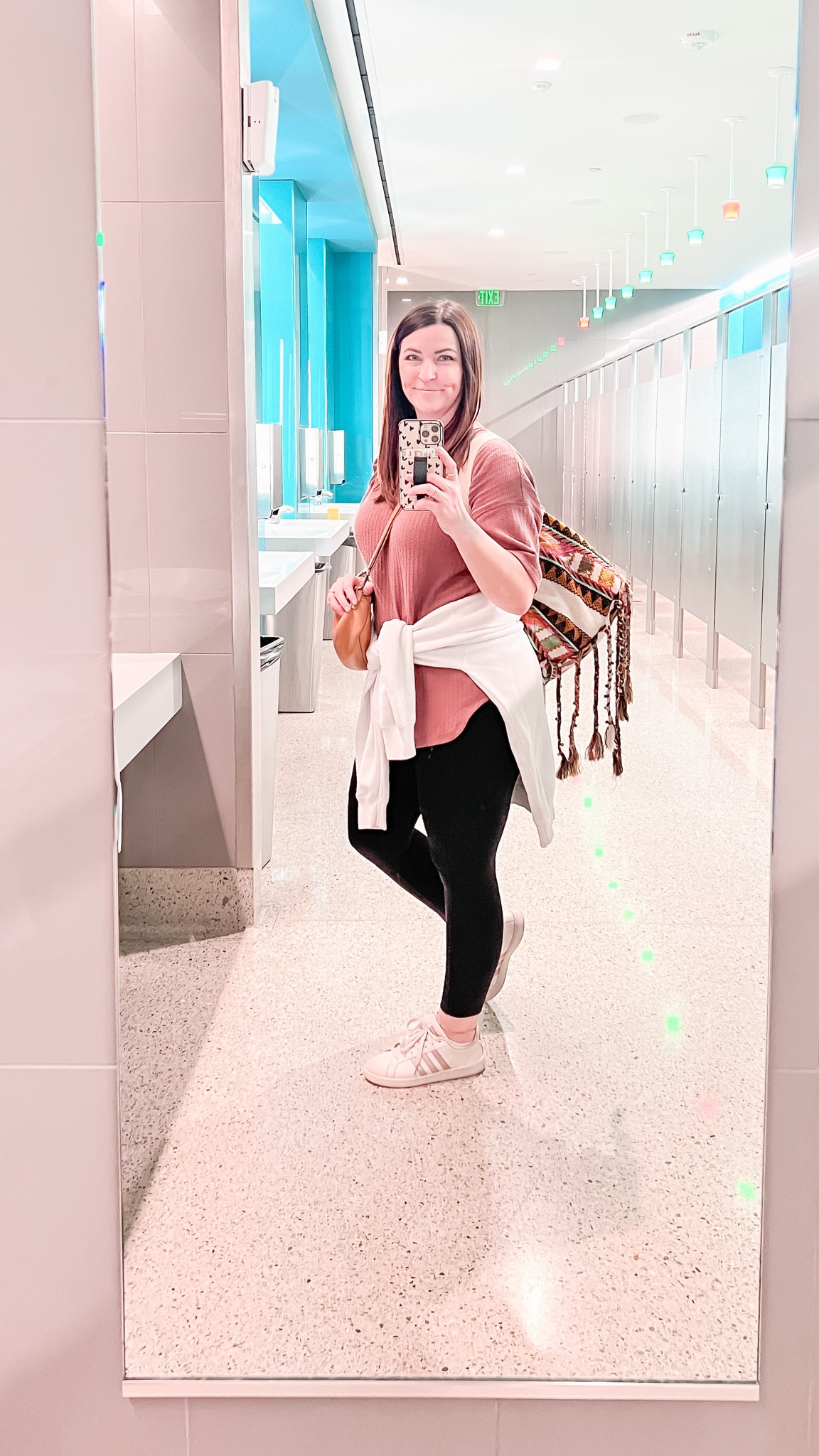 Airport fit check ✈️

travel finds | travel faves | best selling leggings | lulu leggings | adidas sneakers | amazon finds | amazon fashion | brandymellville | scottsdale sweater | crew neck | Stanley Street bag | lollyjaneblog | Lolly Jane

#LTKshoecrush #LTKstyletip #LTKFind