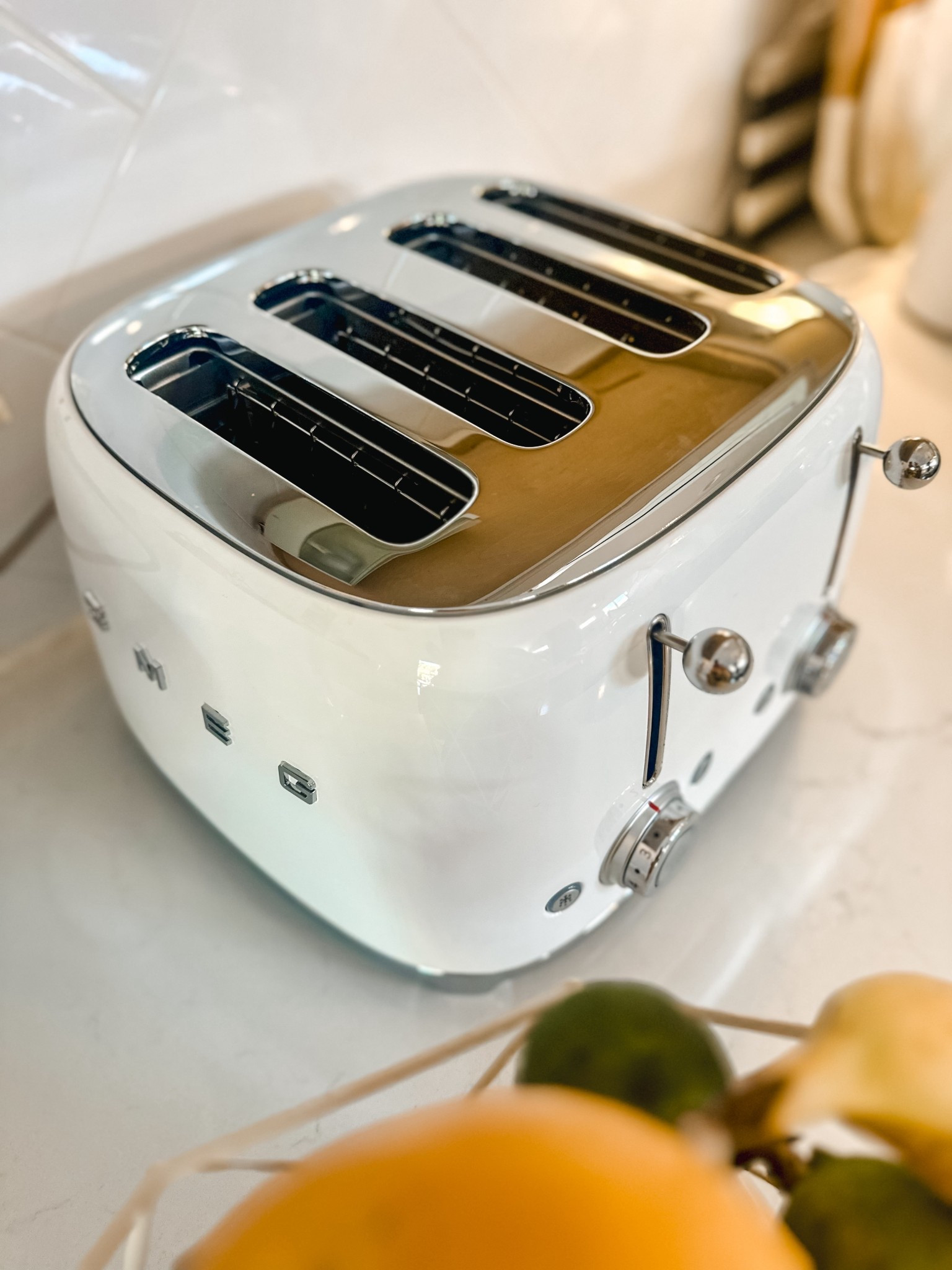 smeg toaster // home // kitchen // family // williams sonoma 

#LTKHome #LTKFamily