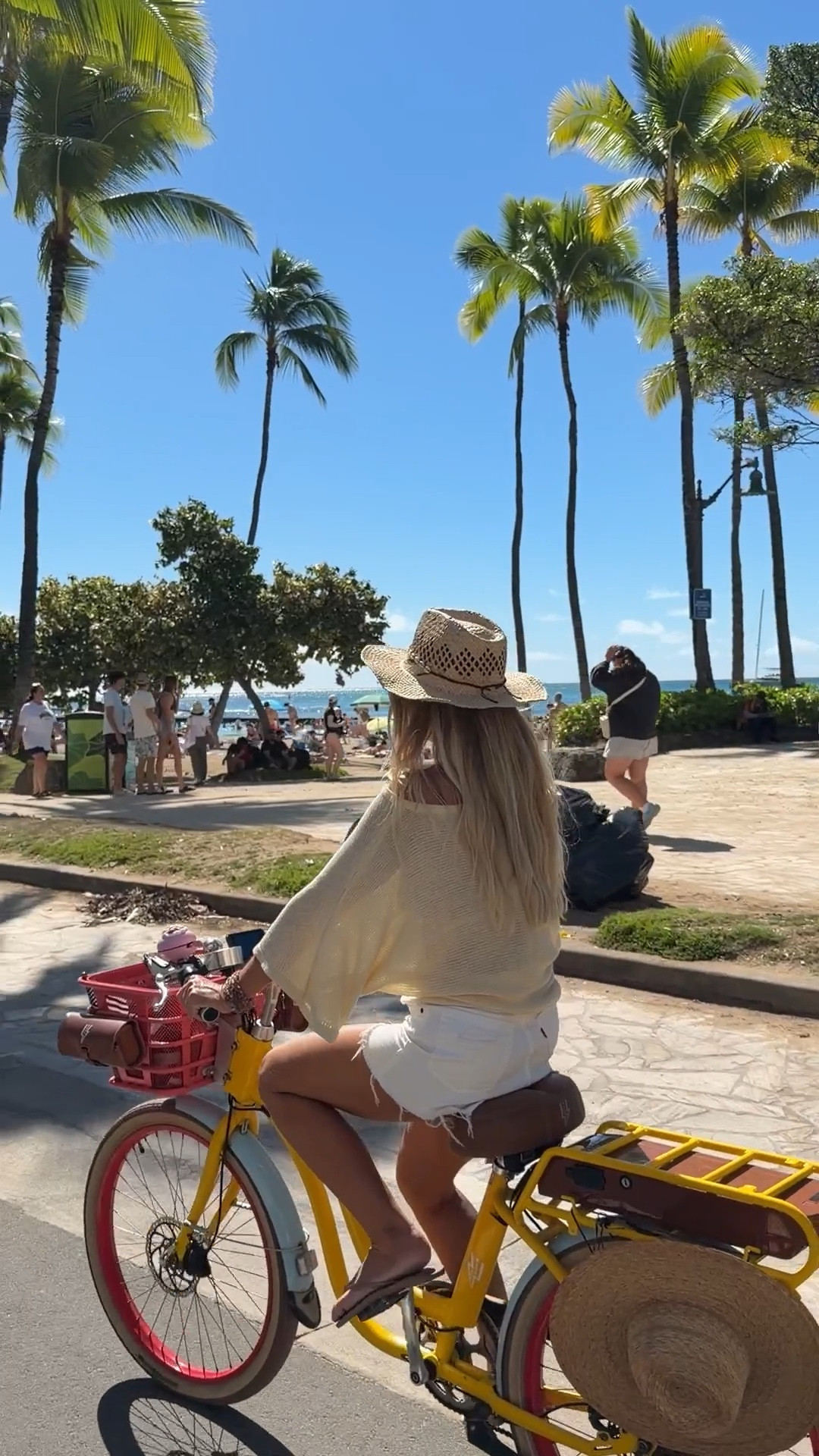 Pedaling through paradise 🏝️🚲

#LTKSeasonal #LTKActive #LTKFindsUnder50