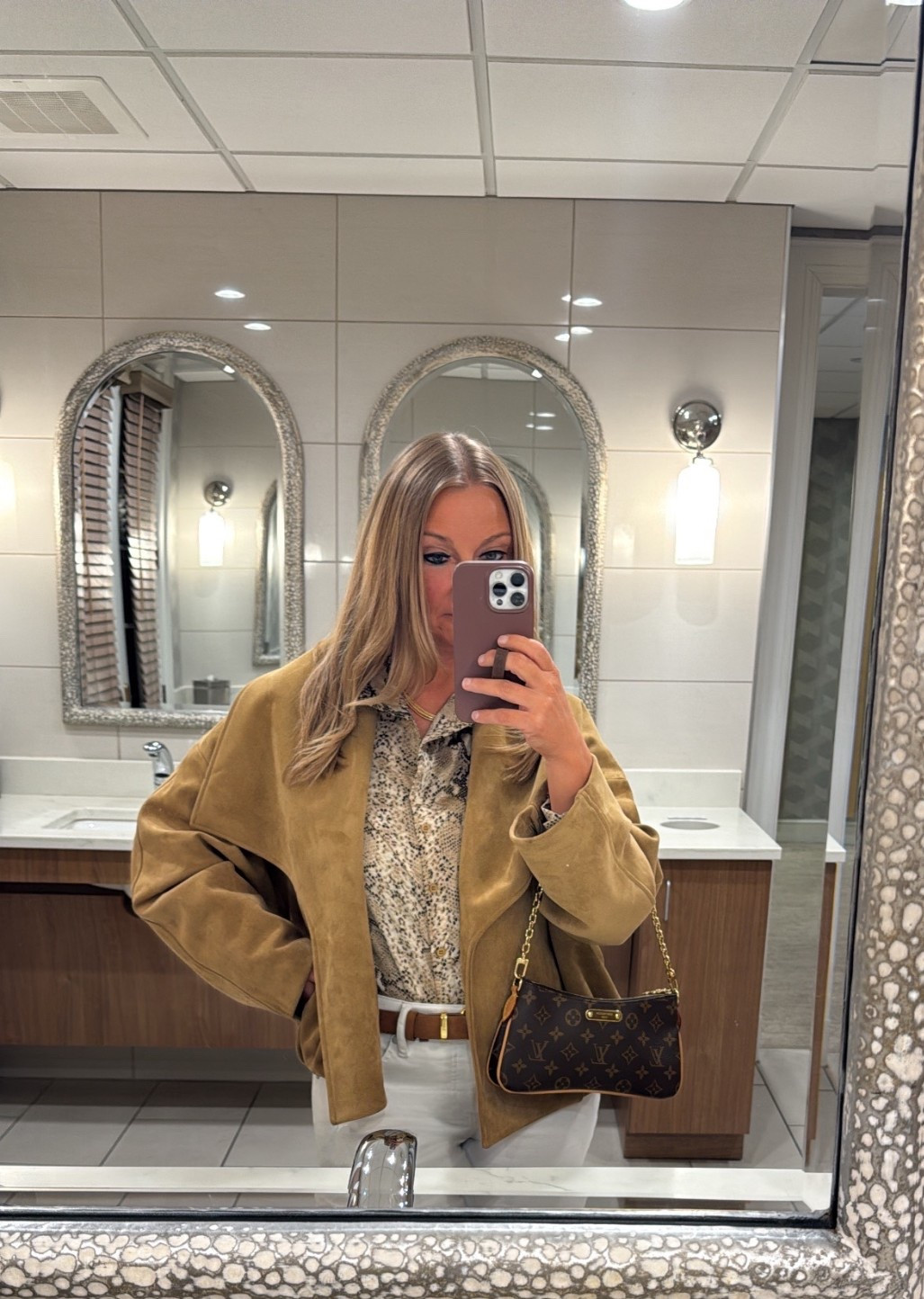 Spring is here, and it’s time to find transitional outfits that are warm yet inviting.  Linking this Texas-inspired fit.

#LTKgrwm #LTKootd #LTKdayinmylife