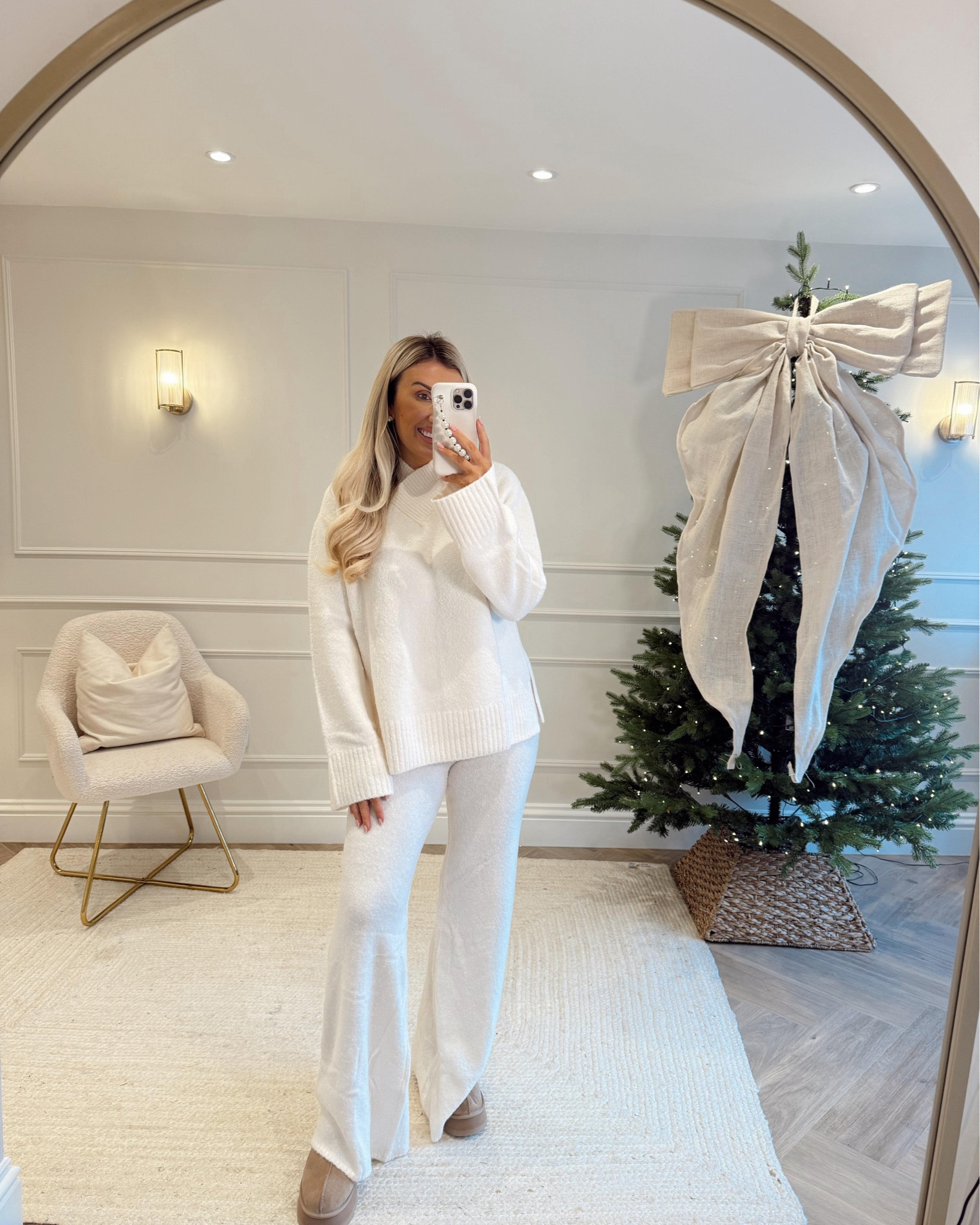 I am obsessed with this Cream H&M Coord!! 🤍🤍

Winter Style, Winter Outfit, Winter Outfit Inspiration, Loungewear, Cosy Style, Coord 

#LTKuk #LTKeurope #LTKwinter