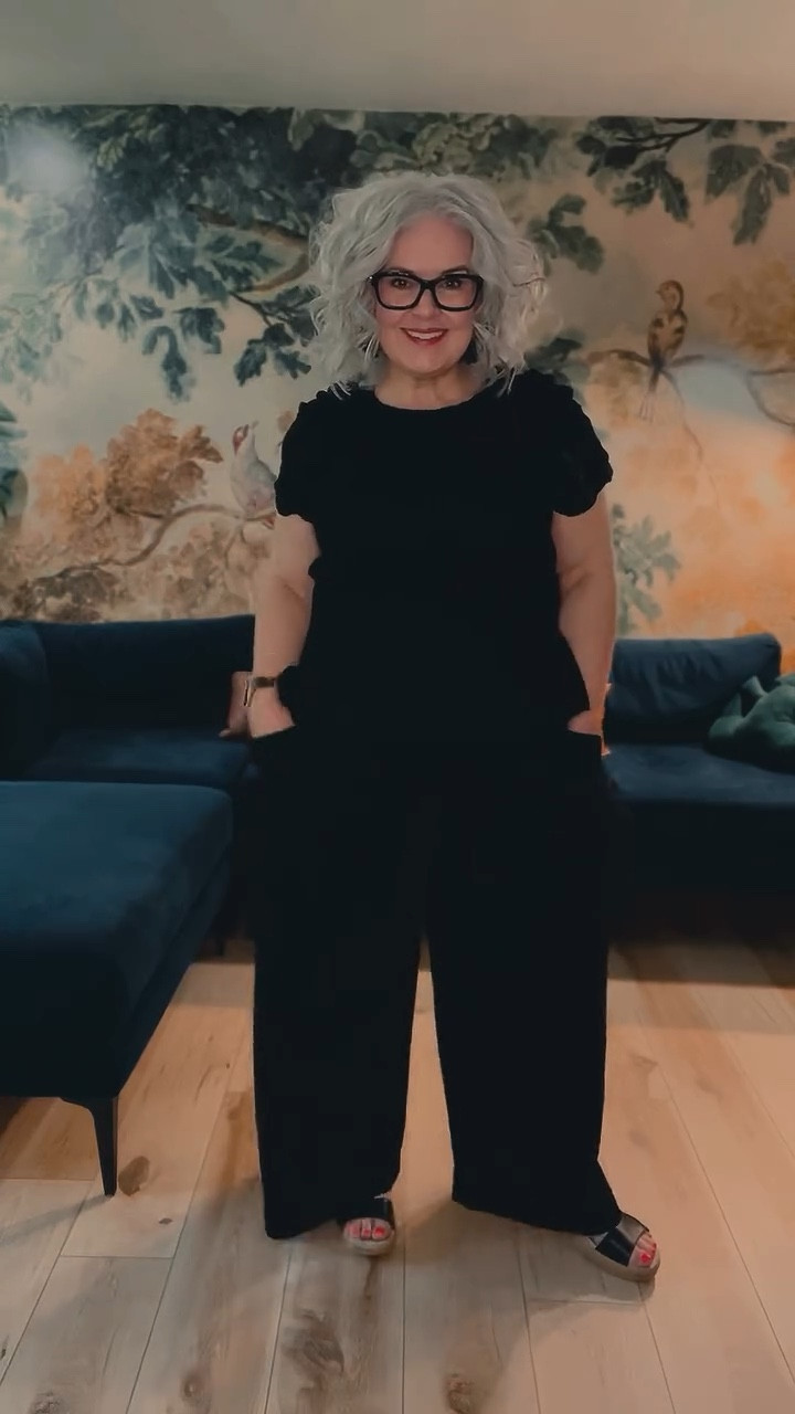 LOVE!!!! Linked in my LTK! #midsizefashion #over50fashion #fashion #over50style #midsizefashion

#LTKWorkwear #LTKMidsize #LTKOver40