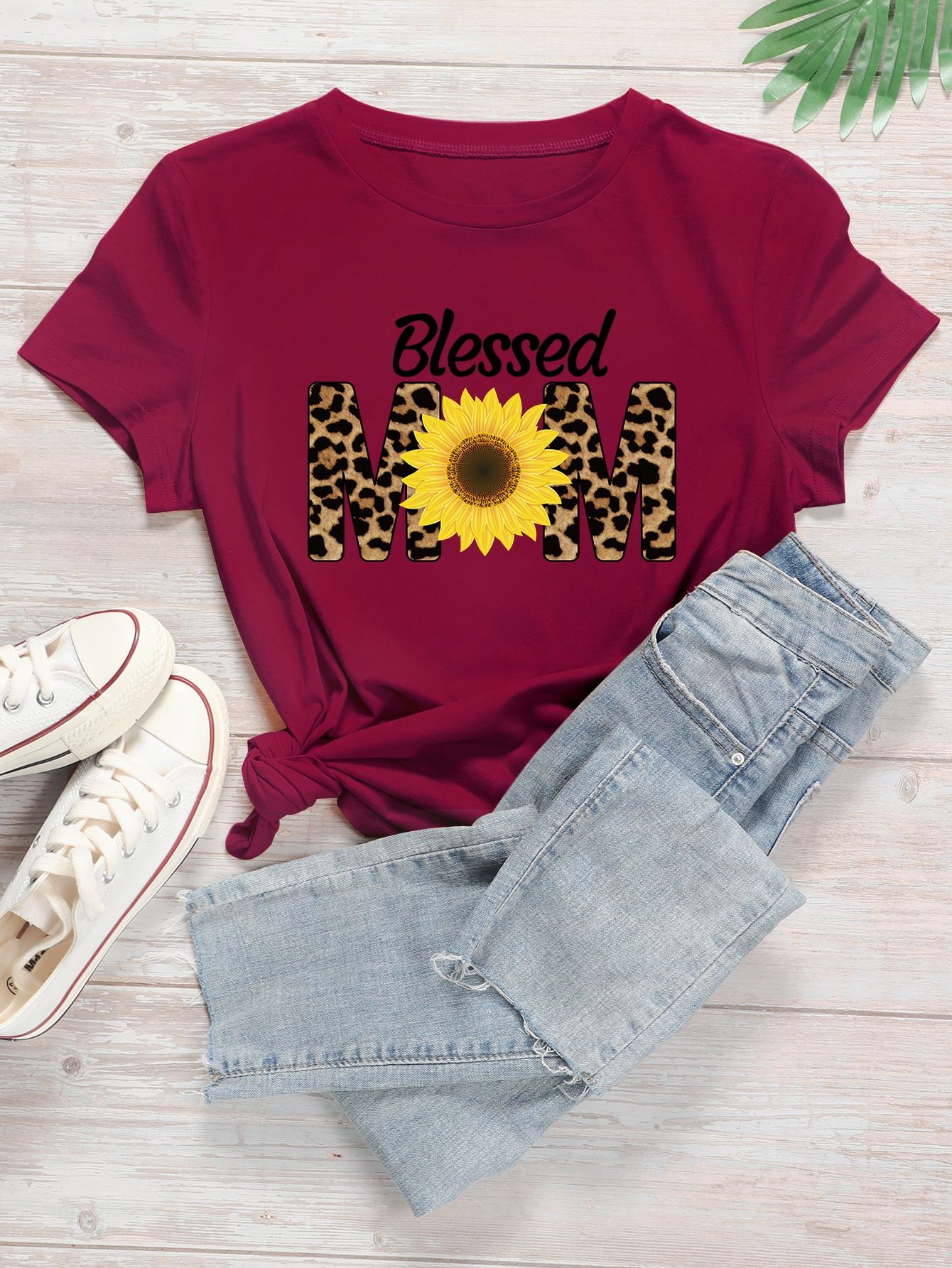Plus Sunflower And Letter Graphic Tee | SHEIN