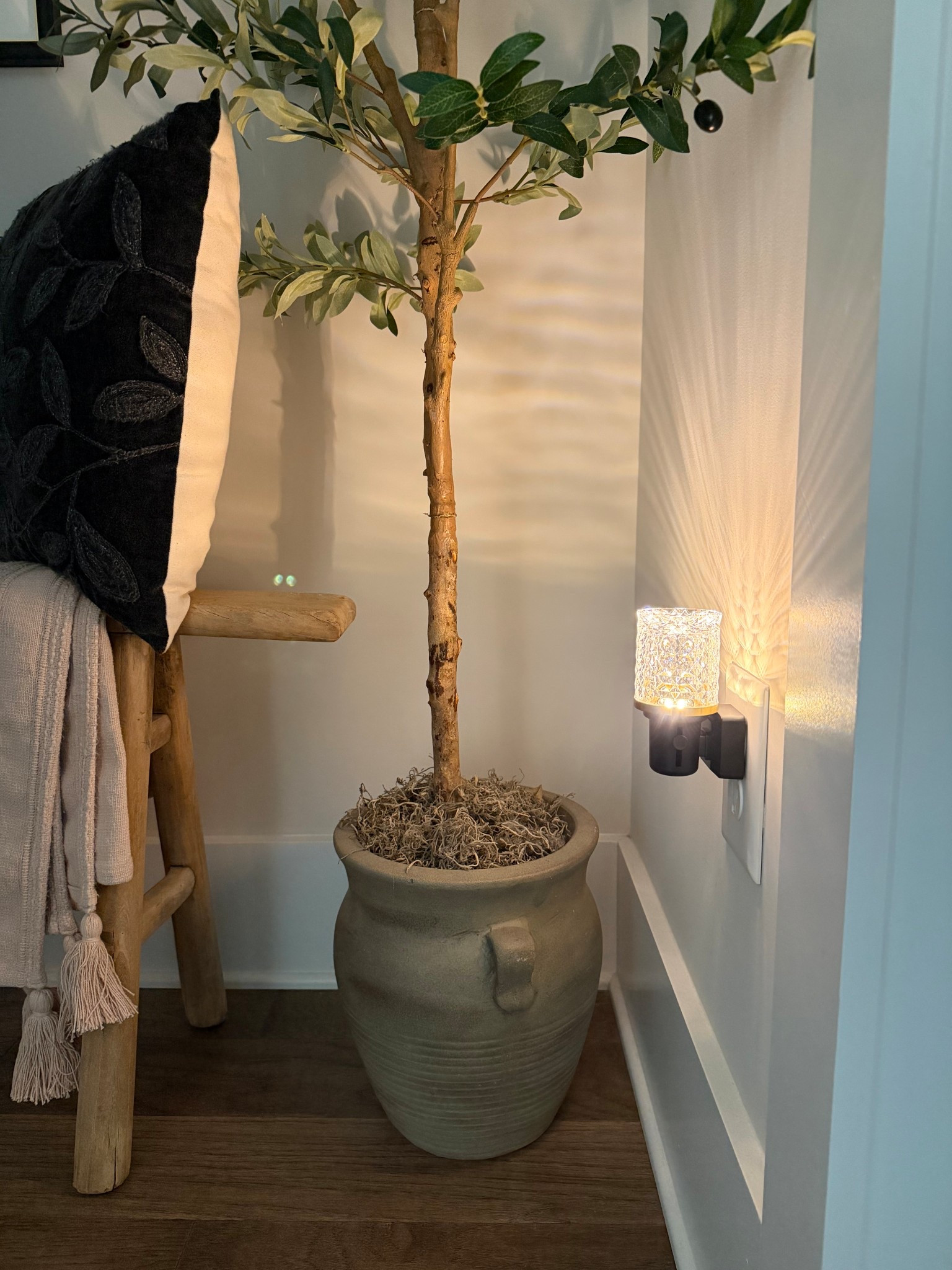 Nightlights, Amazon nightlights, beautiful glass nightlightts

#LTKHome #LTKmomlife