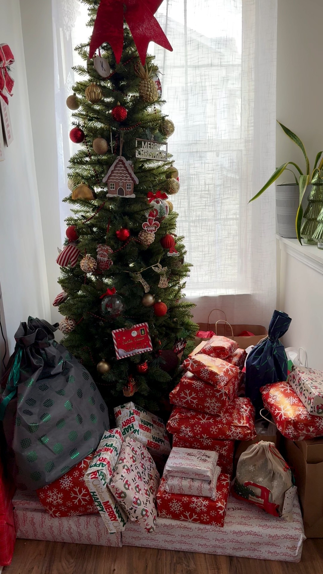 ALL Christmas trees are on sale right now 🎄🔥
This is the smartest time to buy for next year — better prices, more options, and zero holiday rush.
I linked my favorite Christmas tree finds on LTK so you can plan ahead and save BIG.

#christmastrees #afterchristmassale #holidaydeals #savemoney #christmasplanning #LTKholiday #LTKhome #LTKfinds #LTKsale #shoppingfavorites #onlineshopping #ShoppingWithPriiincesss #Atlantamom #AtlantaCreator #Atlantacontentcreators

#LTKGiftGuide #LTKHoliday #LTKSaleAlert