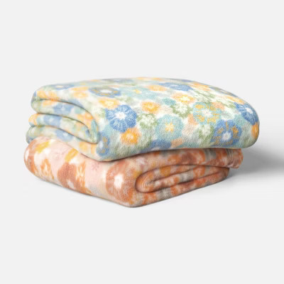 Printed Plush Floral Throw Blanket - Room Essentials™ | Target
