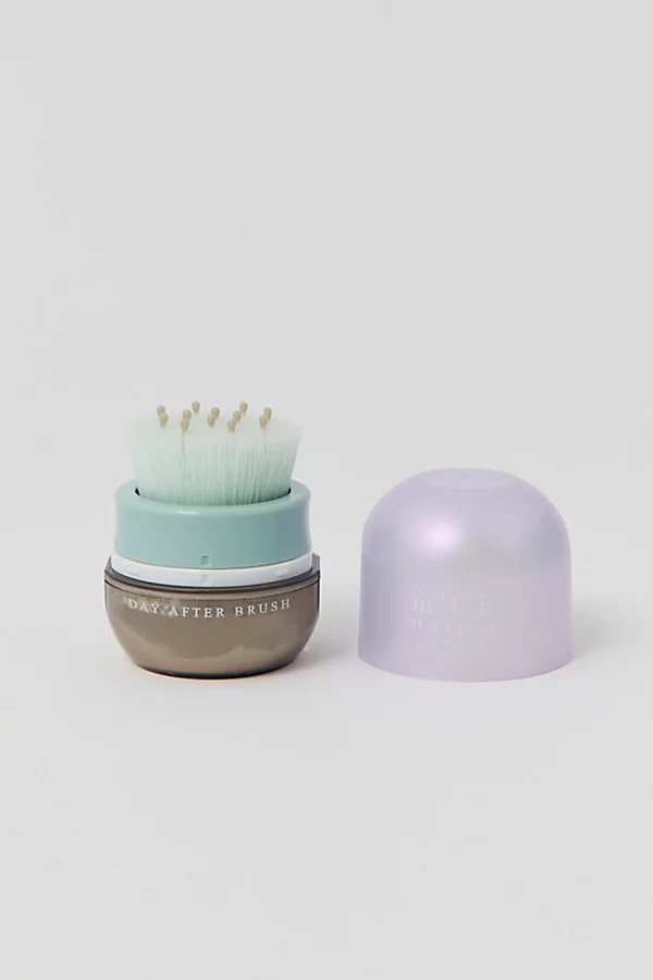 m'Chel Haircare Day After Dry Shampoo Brush | Urban Outfitters (US and RoW)
