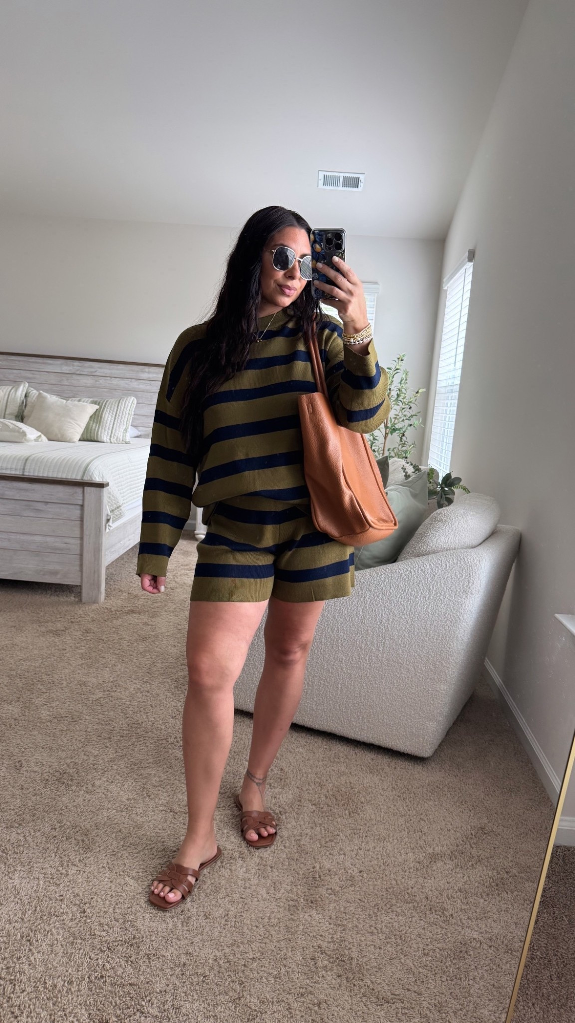 Pre fall mom friendly fit 🍁 