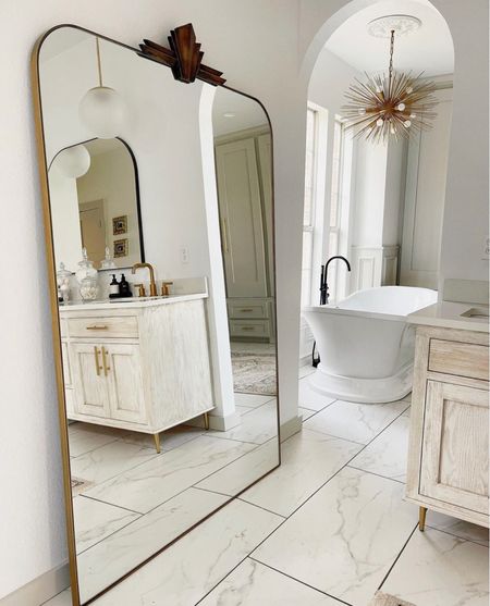 Primary bathroom 
Wall color Sherwin Williams pure white.


#LTKhome #LTKstyletip