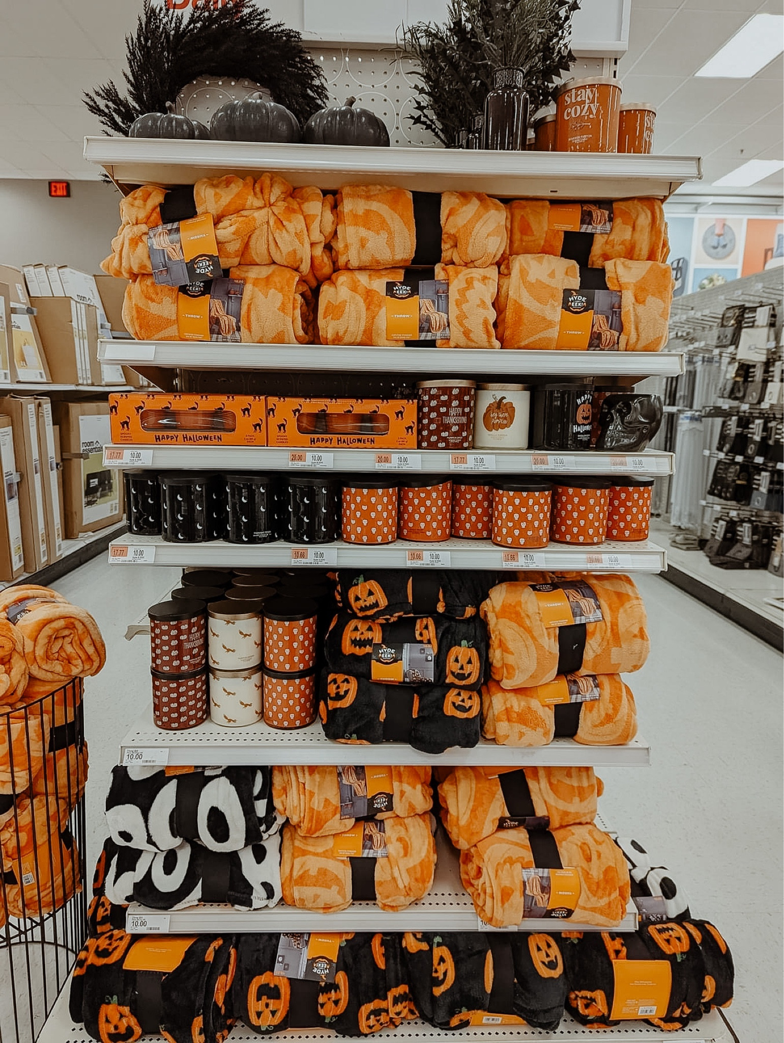 Halloween Target Home Decor 
#fall #targethaul #targetdecor #targethalloweendecor #halloweenthrow #halloweendecor #under10 #fallcandles #halloweencandles

#LTKHalloween #LTKhome #LTKSeasonal