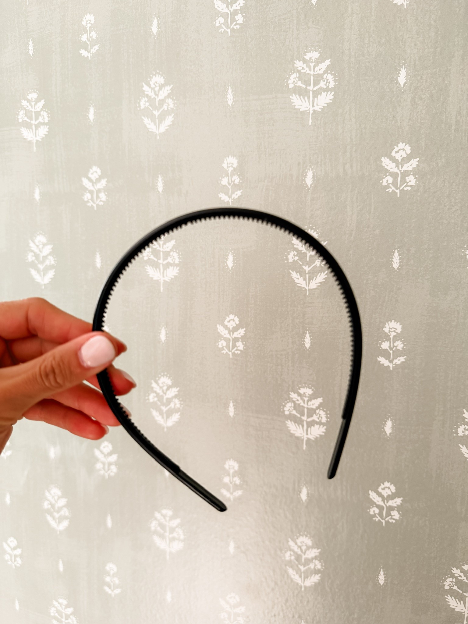 One of my must-haves when doing my makeup! 

Loverly Grey, headband, get ready with me

#LTKgrwm