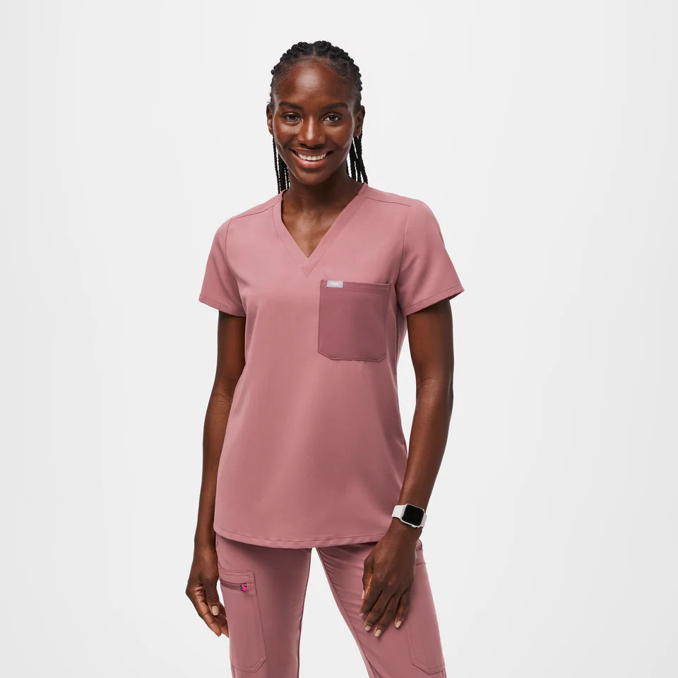 Women’s Catarina™ One-Pocket Scrub Top - Mauve/Dark Mauve · FIGS | FIGS