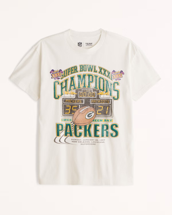 Men's Vintage Green Bay Packers Graphic Tee | Men's Tops | Abercrombie.com | Abercrombie & Fitch (US)