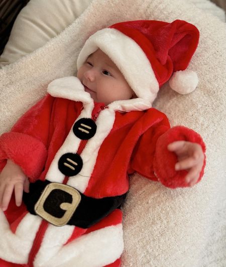 Baby Santa outfit 🎁🎄

#LTKHoliday #LTKSeasonal #LTKbaby