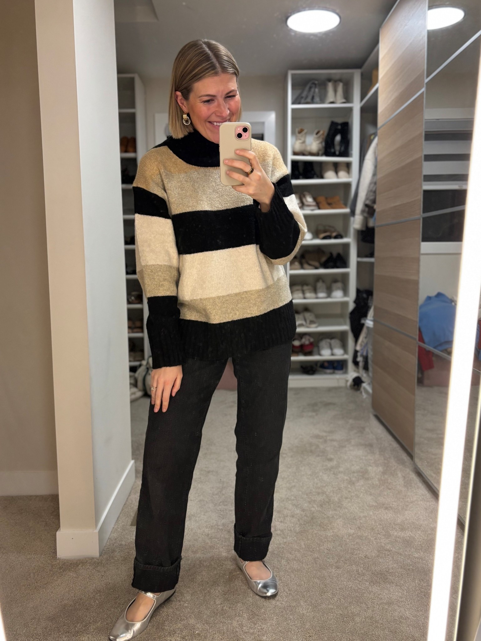 Cozy & simple outfit to ease back into real life 😅

#LTKSeasonal #LTKootd #LTKdayinmylife