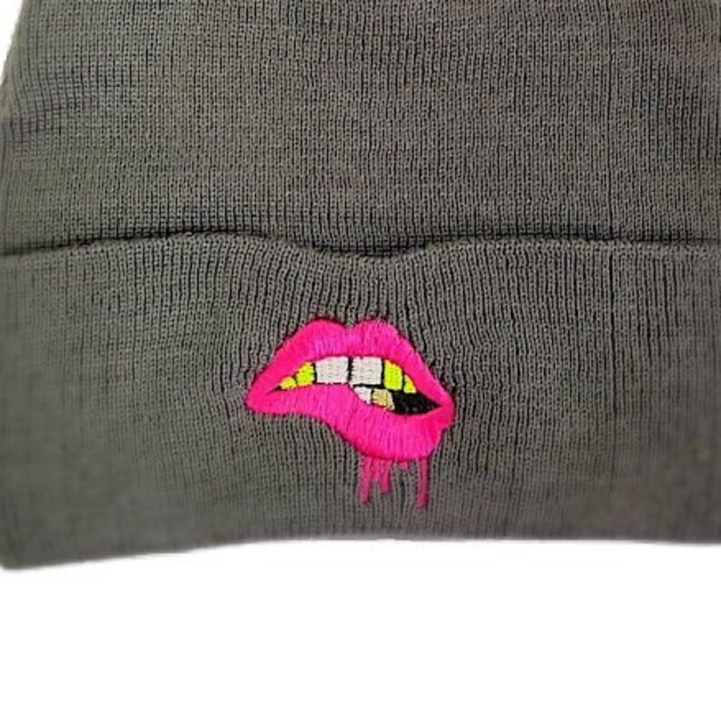 Lips Beanie - Etsy | Etsy (US)
